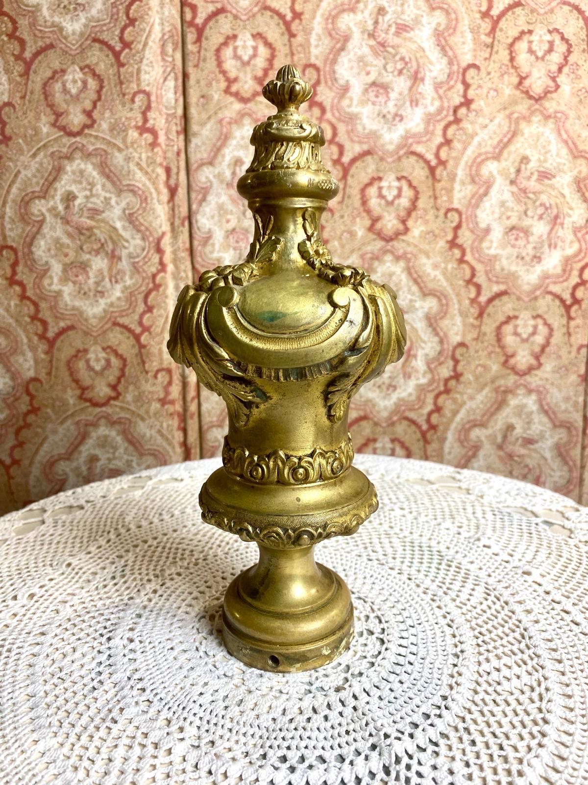 Großer vergoldeter Bronze-Treppenknauf - Maison Fontaine, Paris - 19. Jahrhundert im Angebot 7