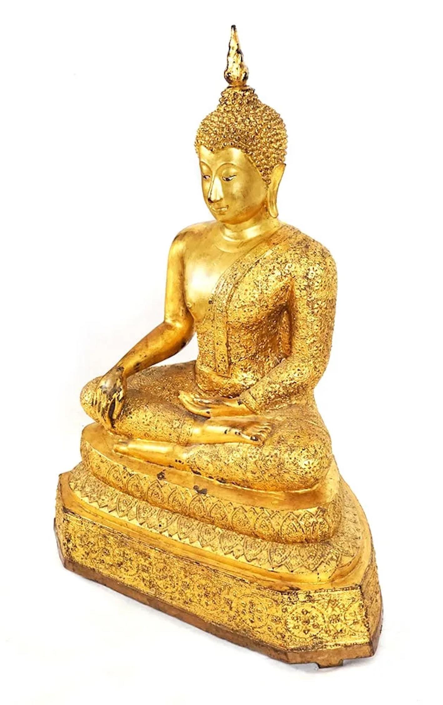  Large gilt bronze Thai Rattanakosin buddha  eyes inlaid with mother pearl 