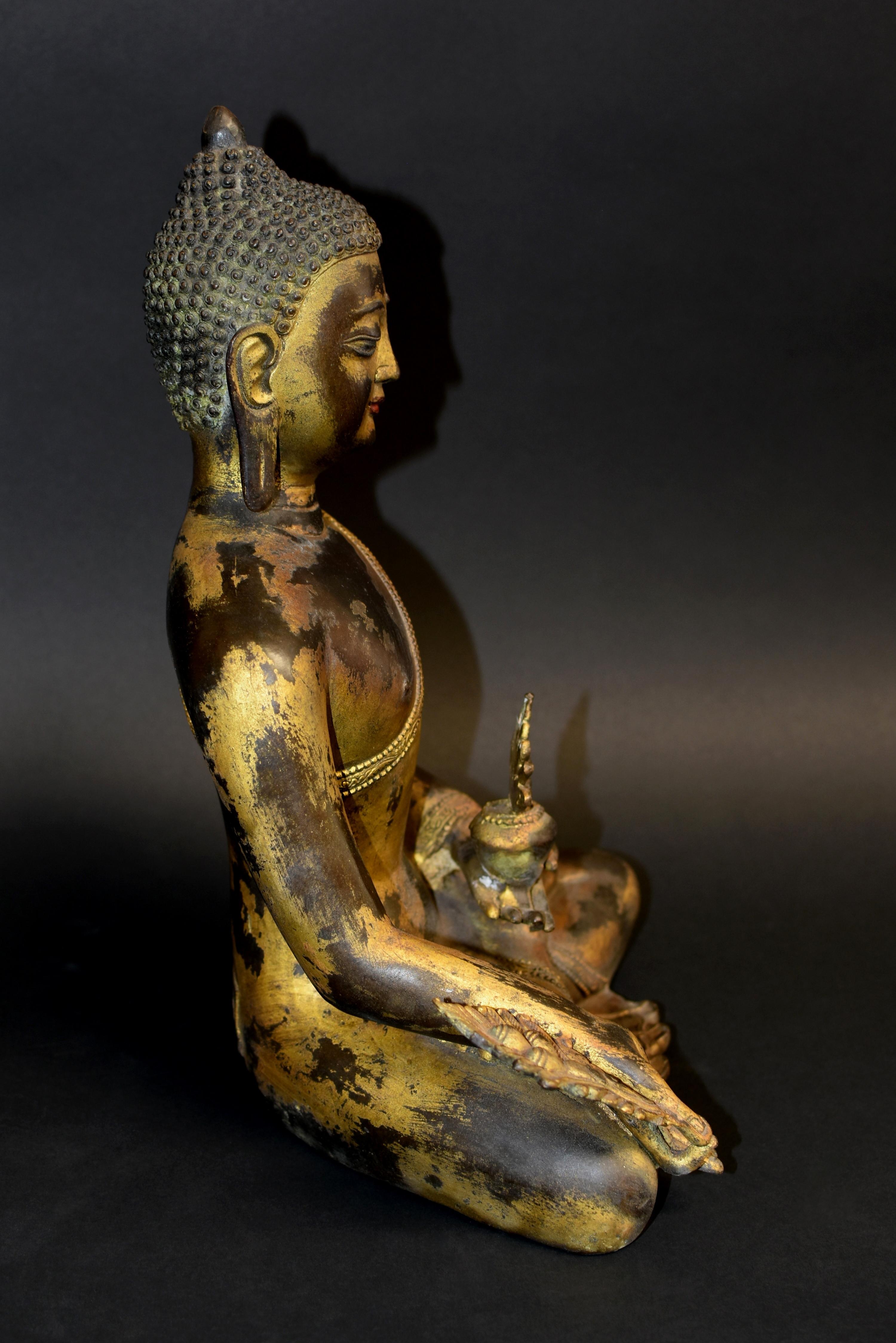 Large Gilt Bronze Tibetan Buddha For Sale 9