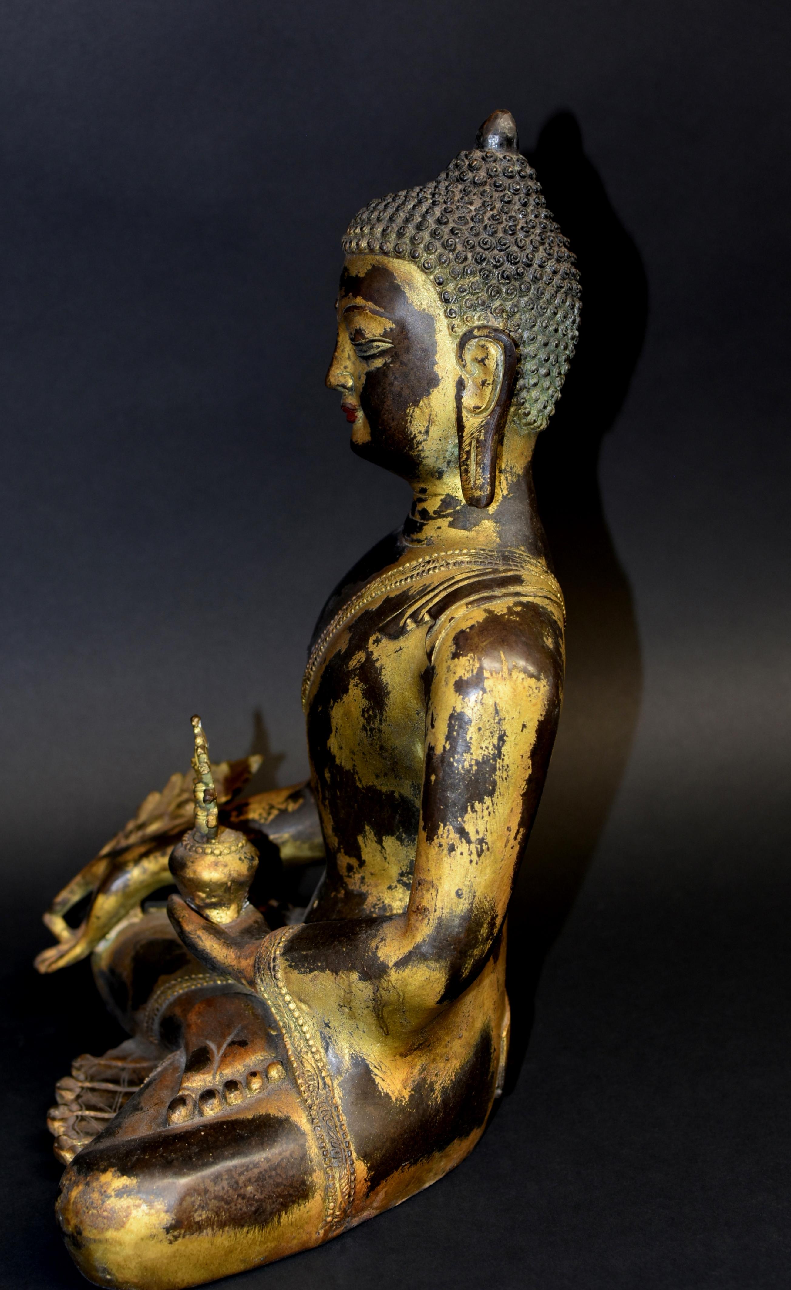 Large Gilt Bronze Tibetan Buddha For Sale 10