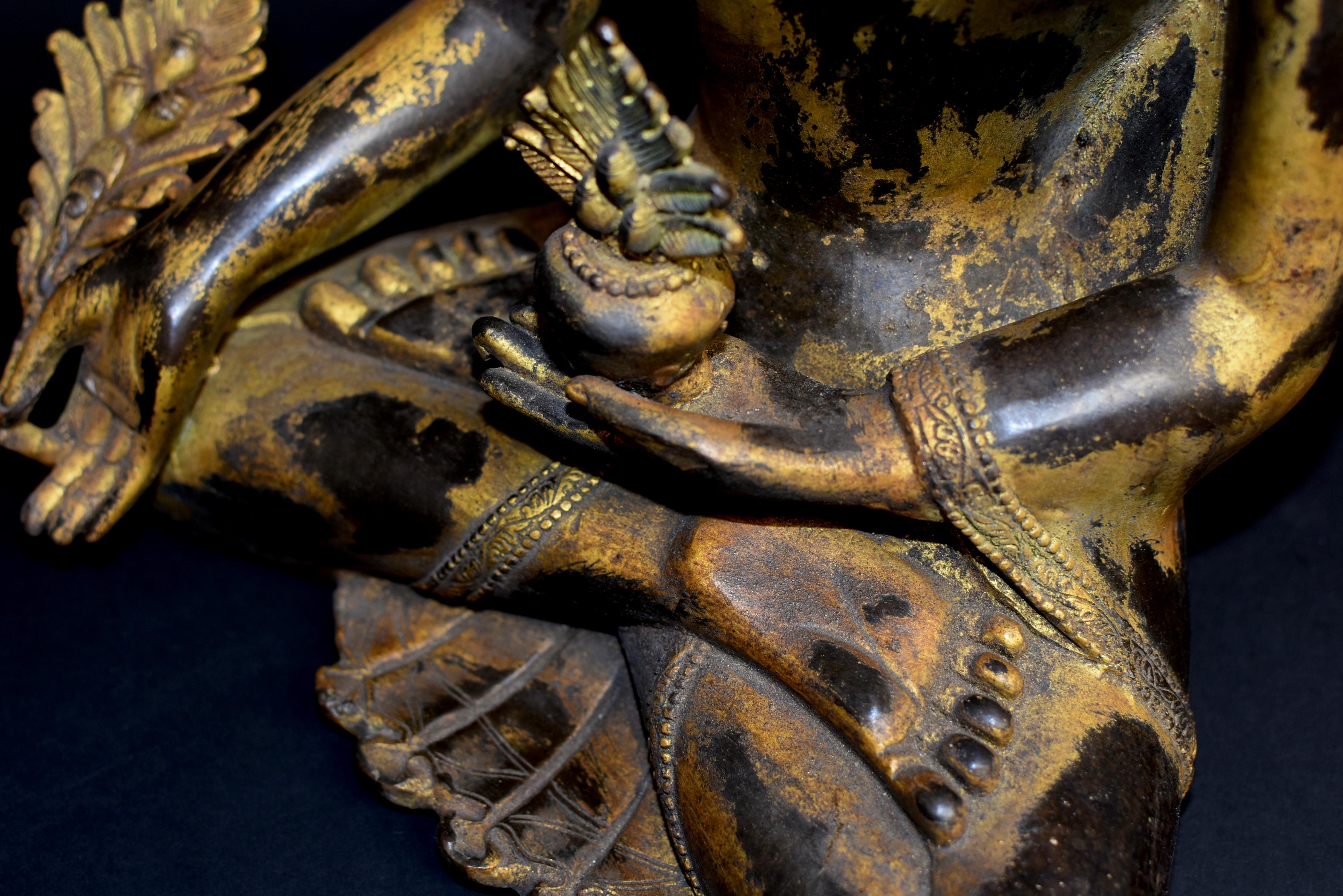 Large Gilt Bronze Tibetan Buddha For Sale 12