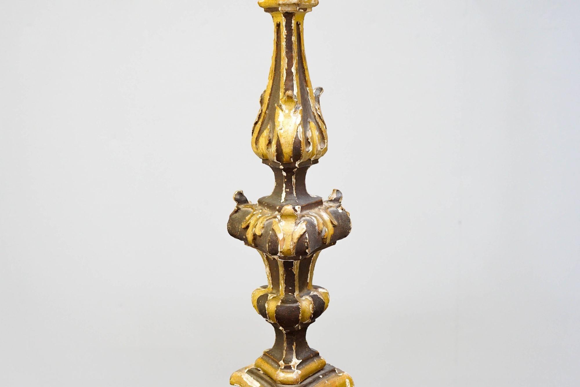 Fin du XIXe siècle Grand chandelier doré en vente