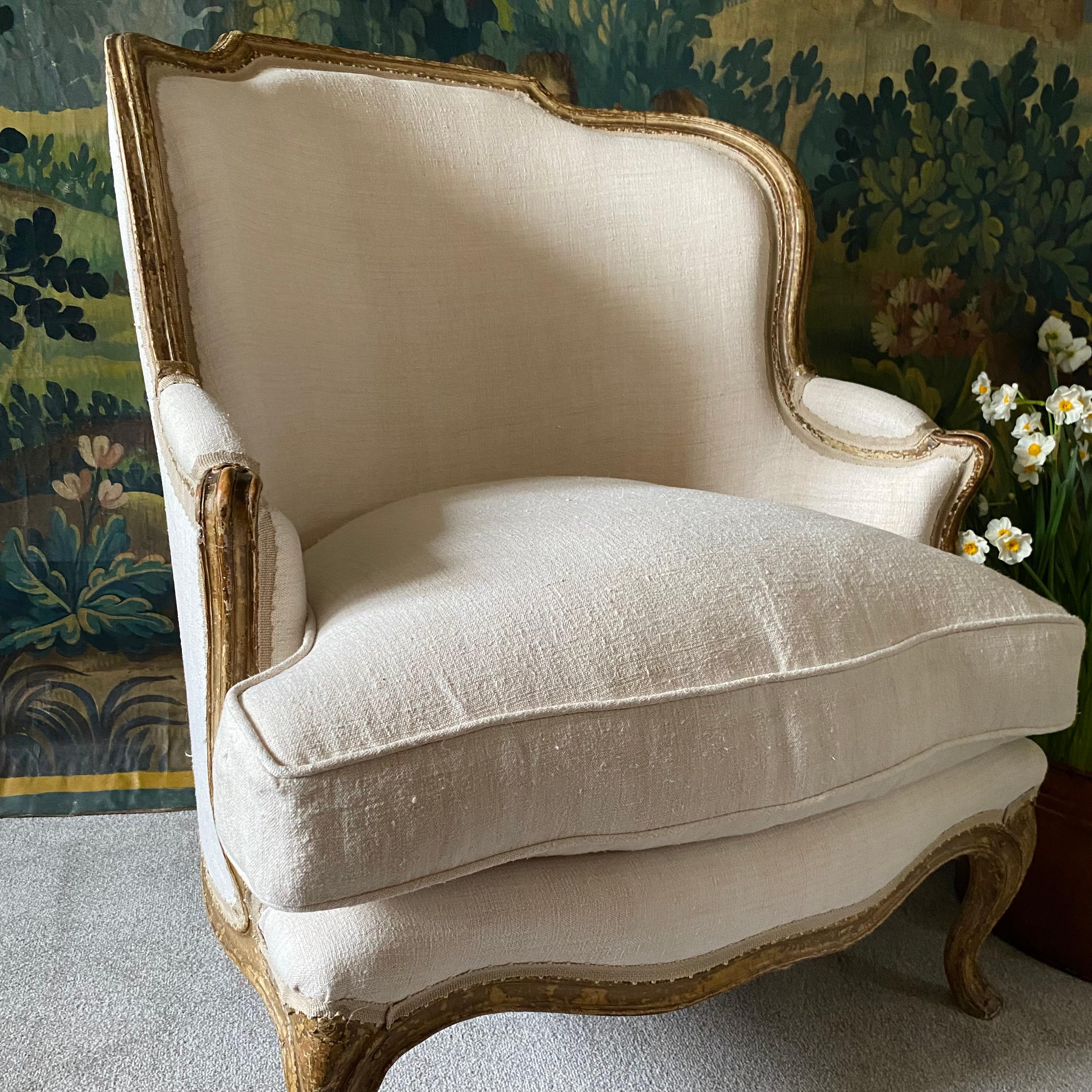 Large Gilt Framed Armchair  In Good Condition For Sale In Salisbury, GB