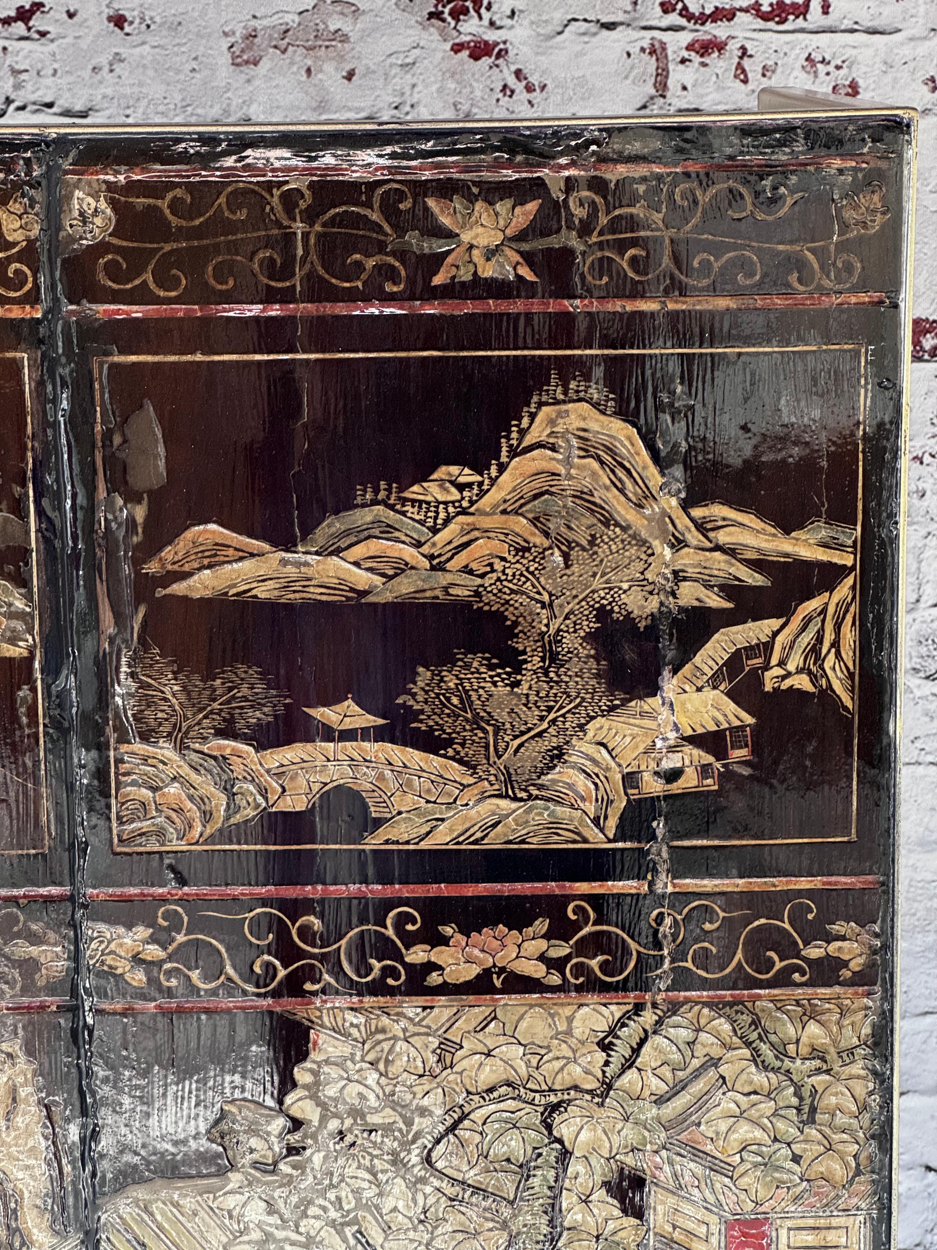 Grande table basse en fer doré et plateau Coromandel du XVIIIe siècle en vente 1