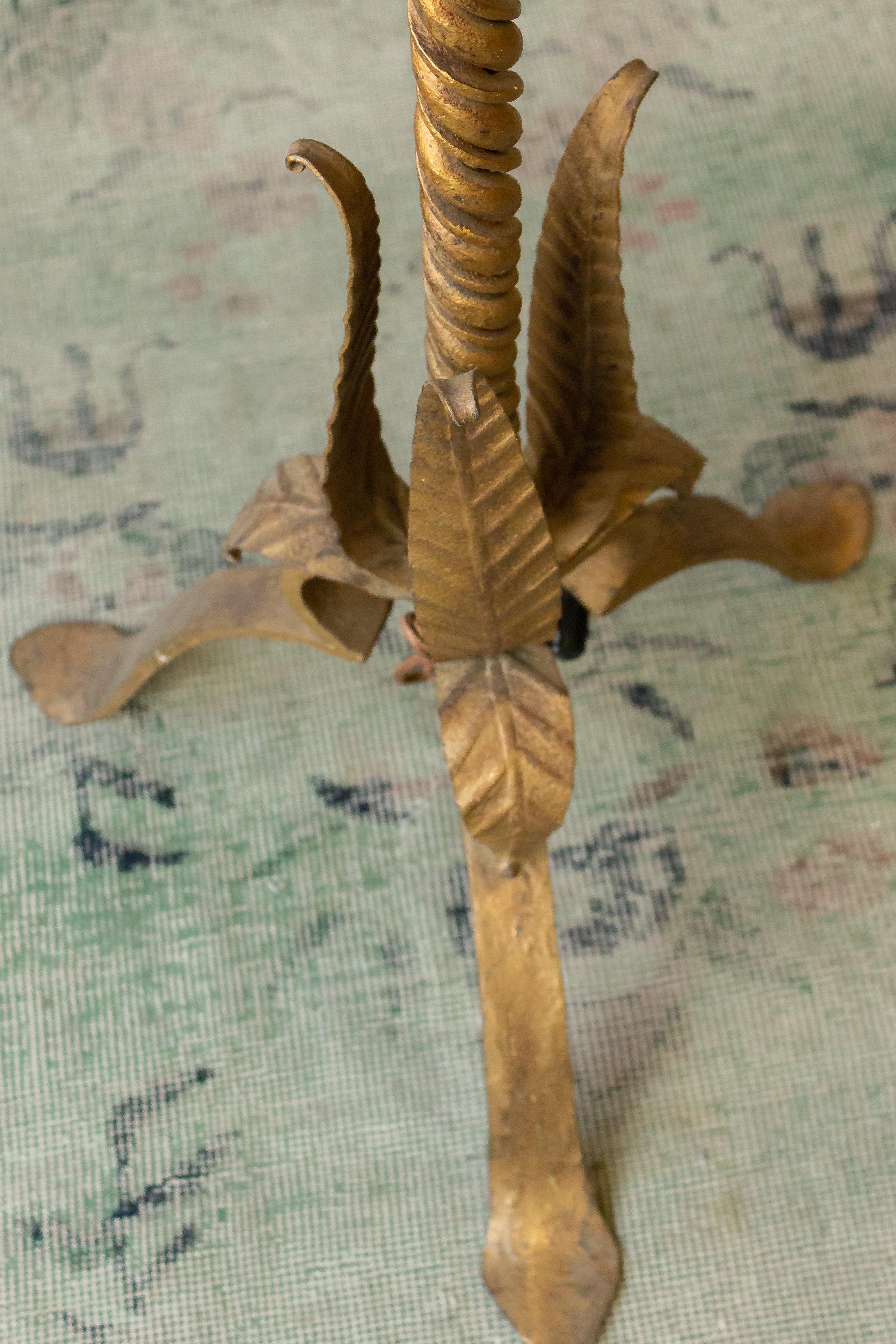 Large Gilt Iron Floor Lamp with Bold Leaf Detail In Good Condition For Sale In Buchanan, NY