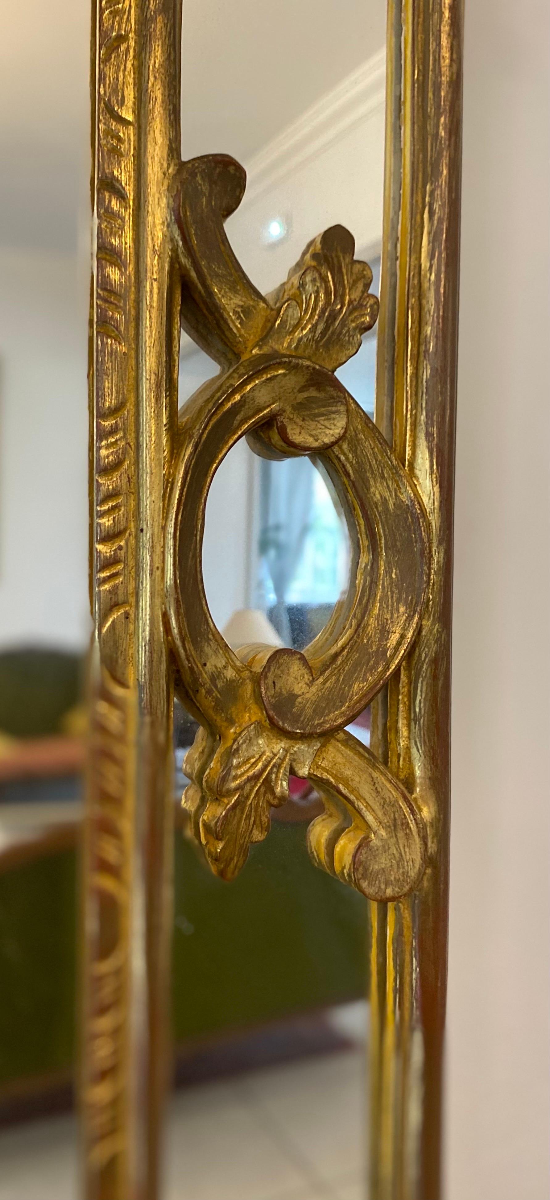 20ième siècle Grand miroir / miroir d'observation doré avec double cadre Louis XIV St. France Xxth en vente