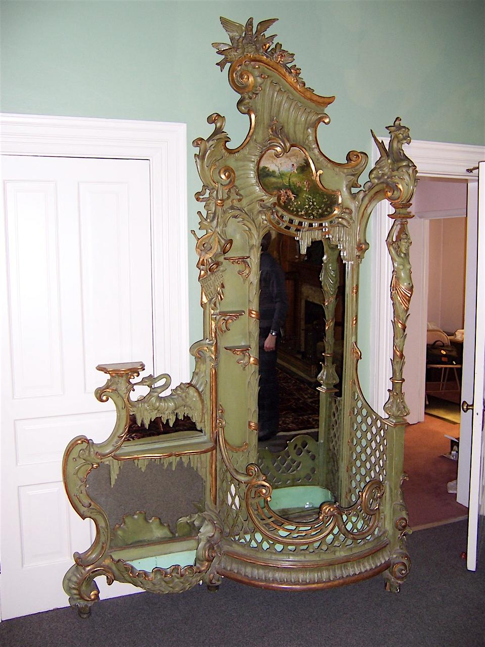 Italian Large Gilt Rococo-style Venetian Hall Mirror Jardiniere For Sale