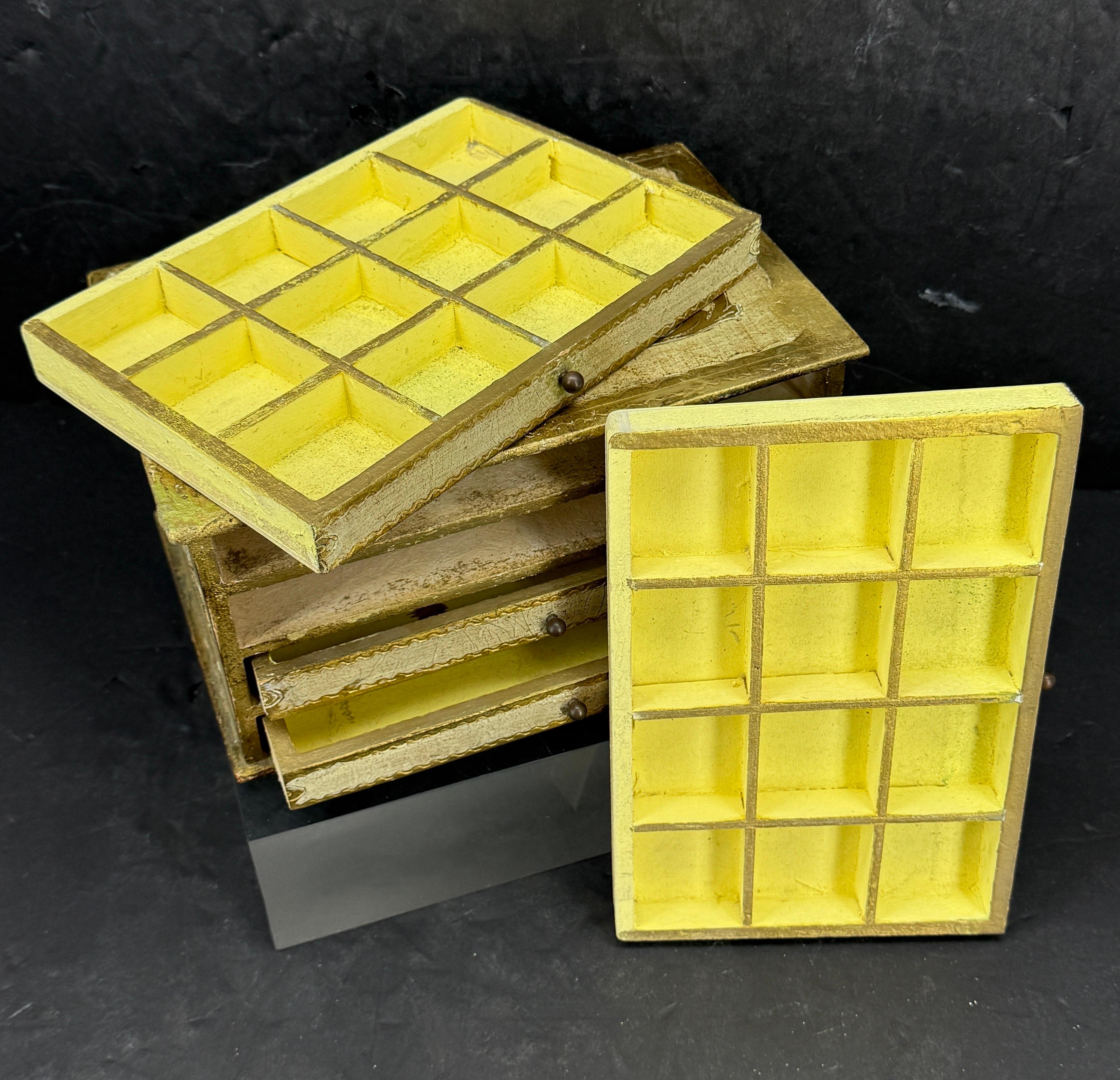 Large Gilt Wood Florentine Jewelry Box Chest of Drawers, Italy 1950's For Sale 4