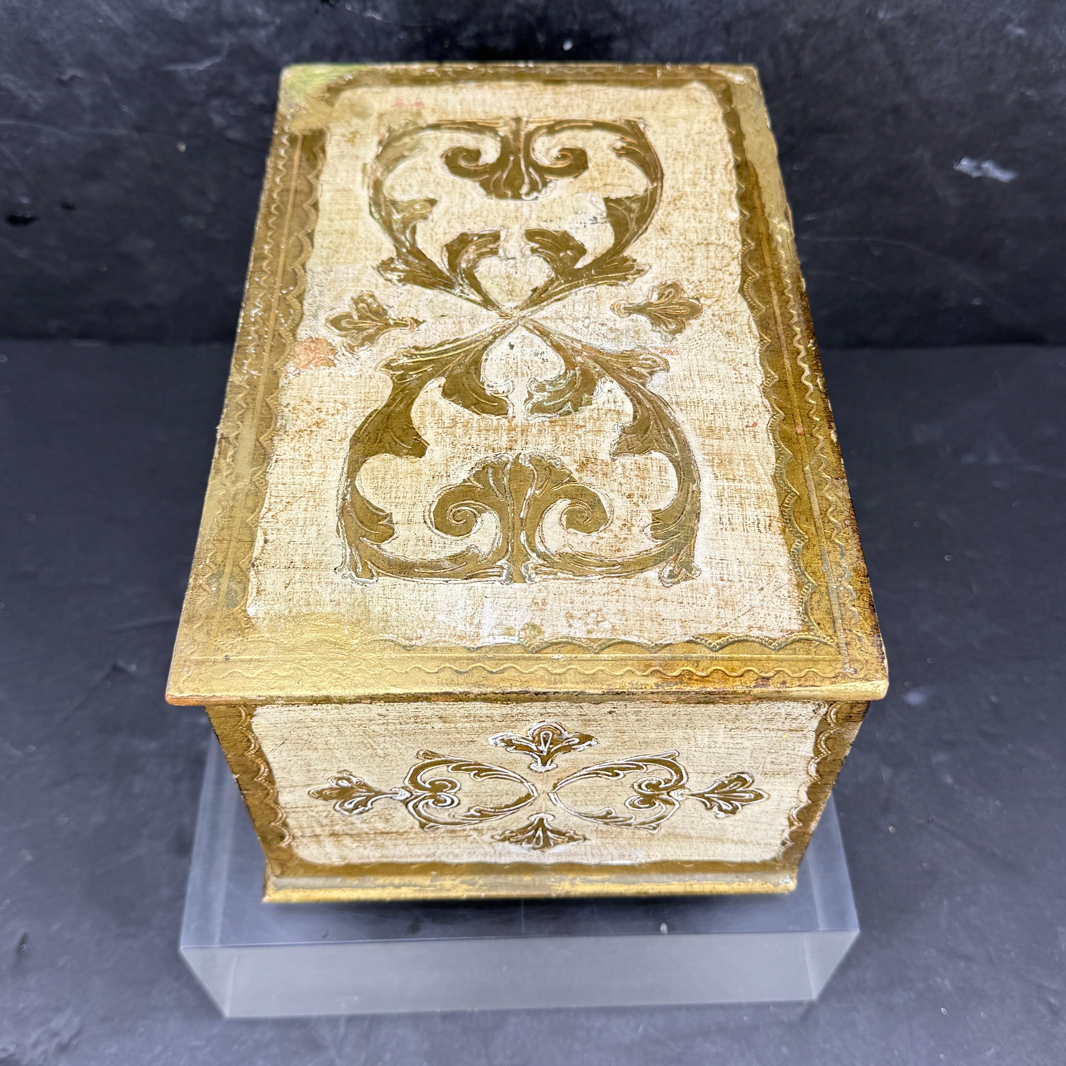 Italian Large Gilt Wood Florentine Jewelry Box Chest of Drawers, Italy 1950's For Sale