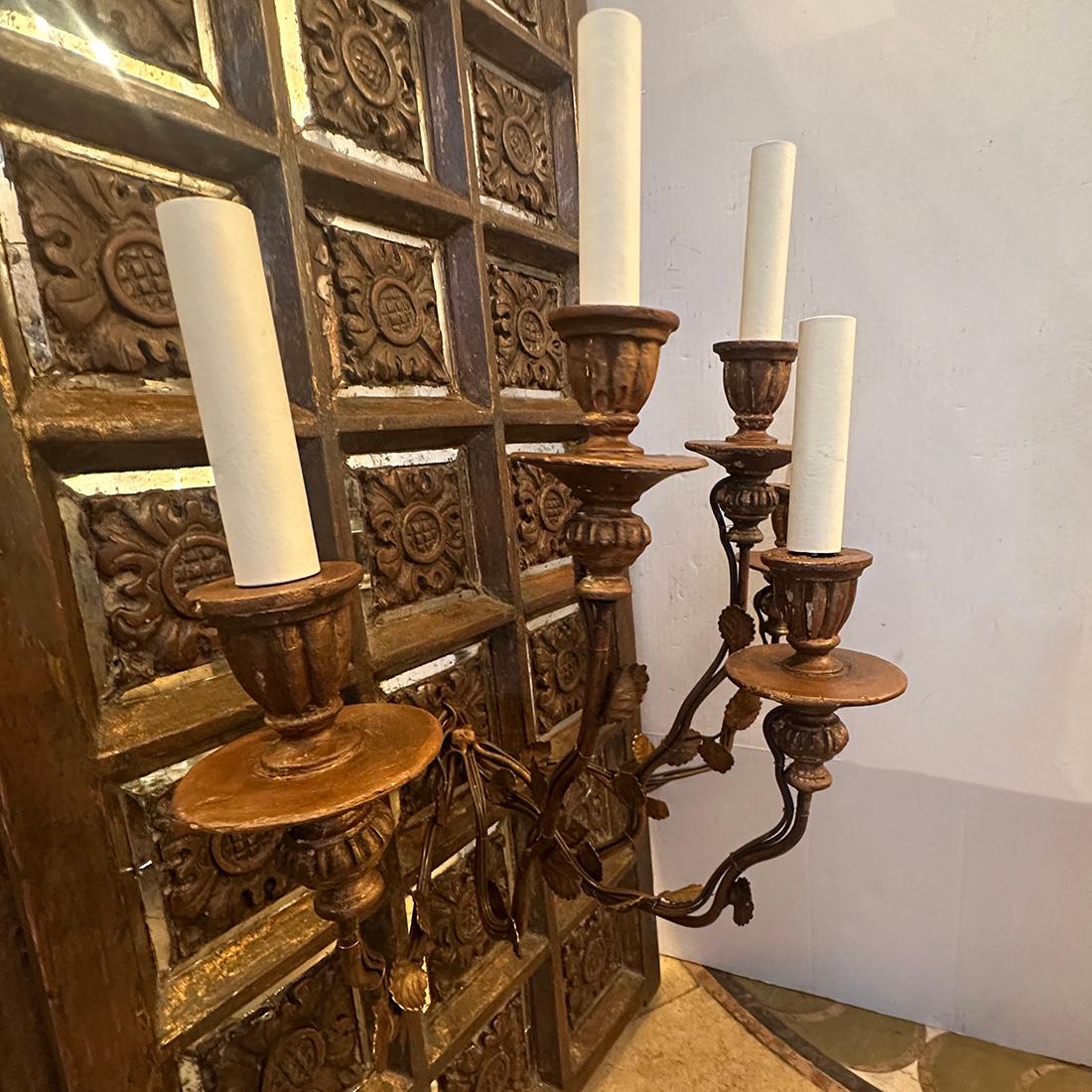 Gran Aplique de Madera Dorada principios del siglo XX en venta