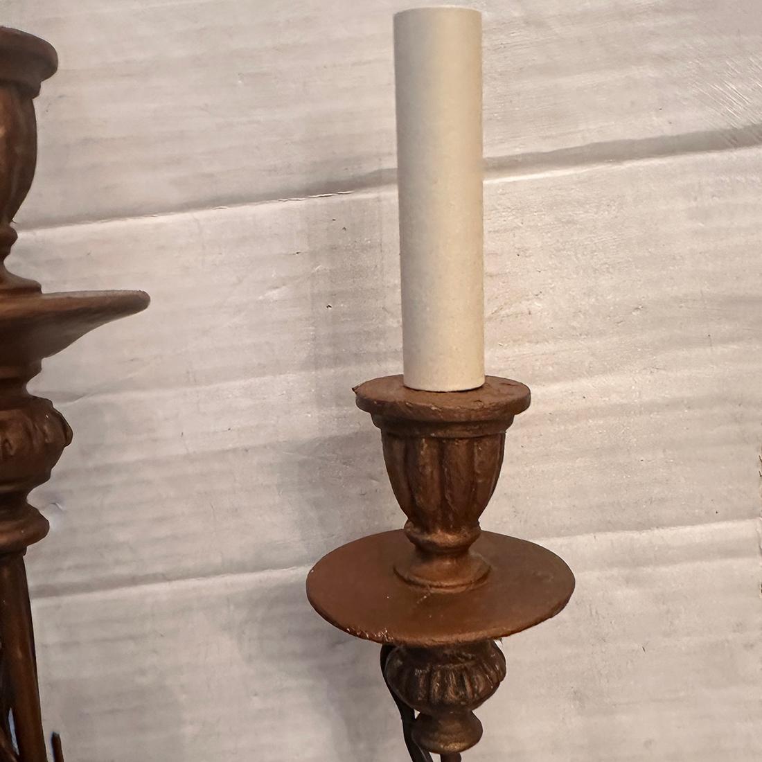 Gran Aplique de Madera Dorada en venta 1