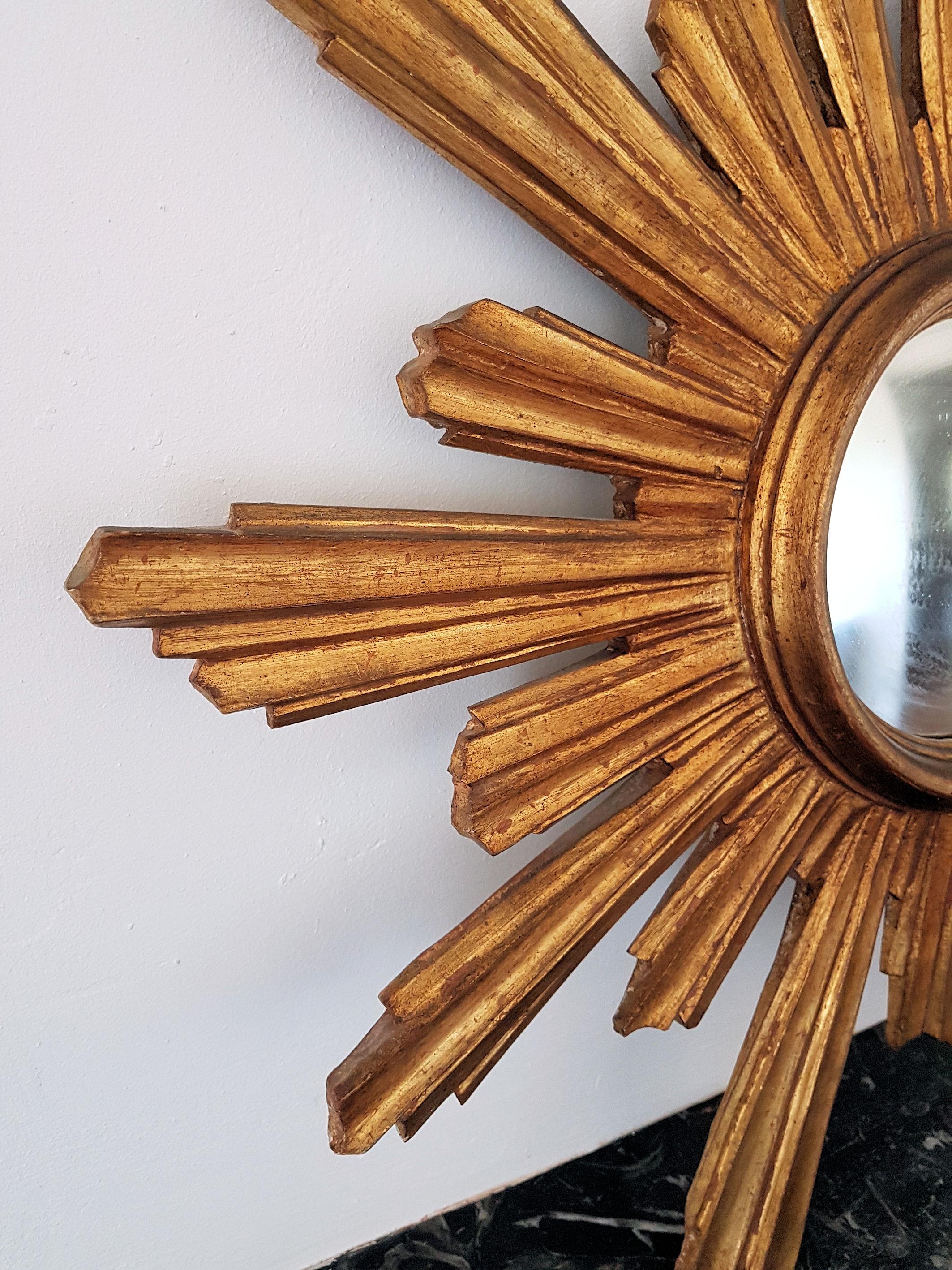 Large Giltwood Sunburst Convex Wall Mirror, End of 19th Century, France In Good Condition In Dallas, TX