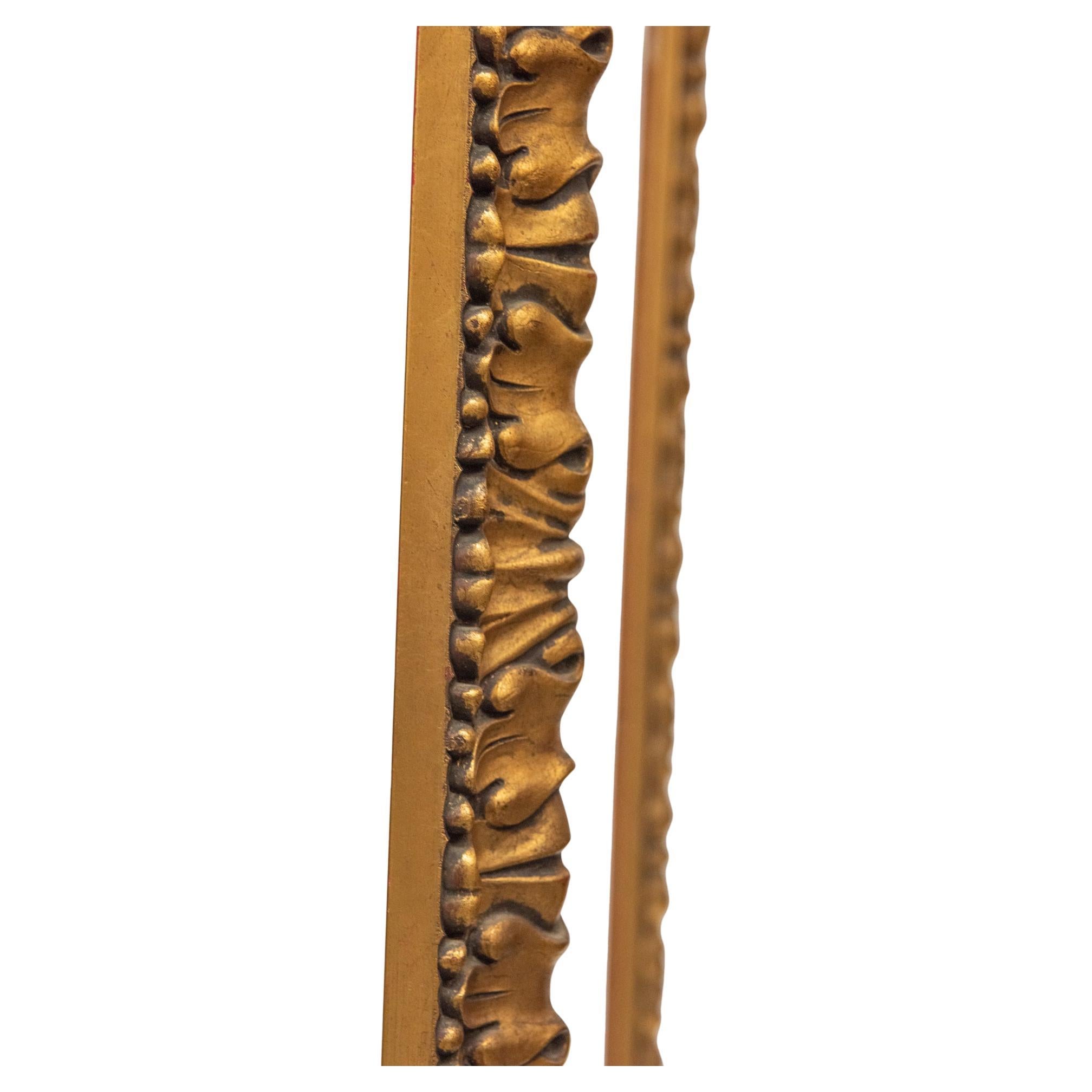 Marco antiguo grande de madera dorada siglo XX en venta
