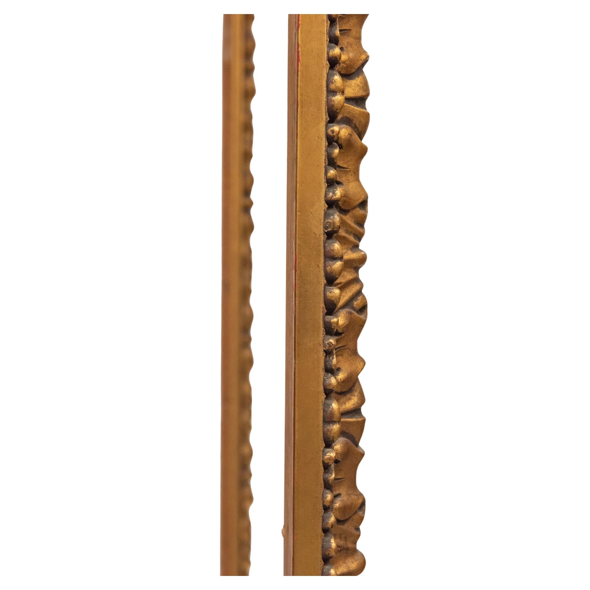Marco antiguo grande de madera dorada Madera frutal en venta