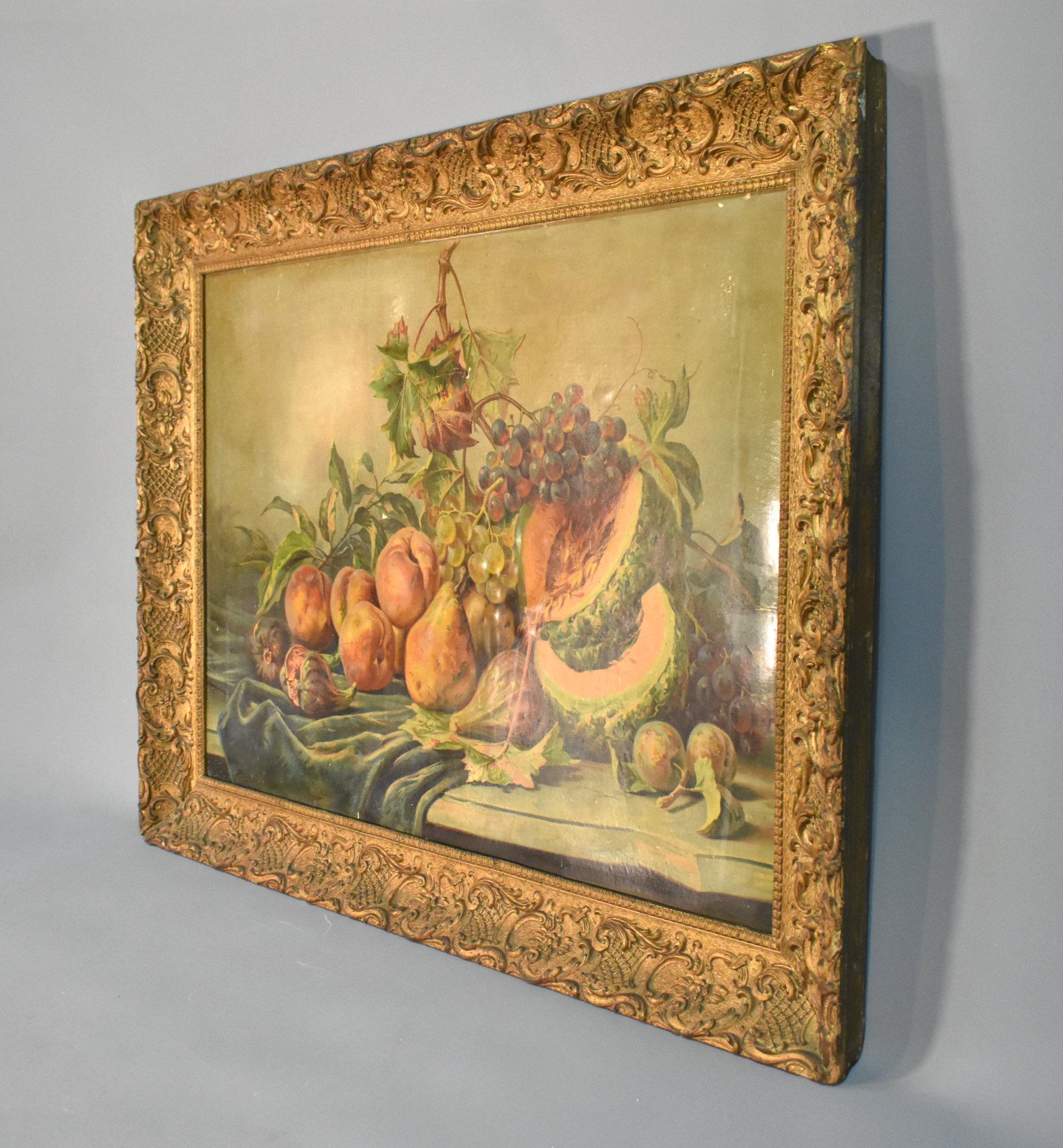 Français Grand cadre en bois doré à décor complexe de style Louis XV en vente