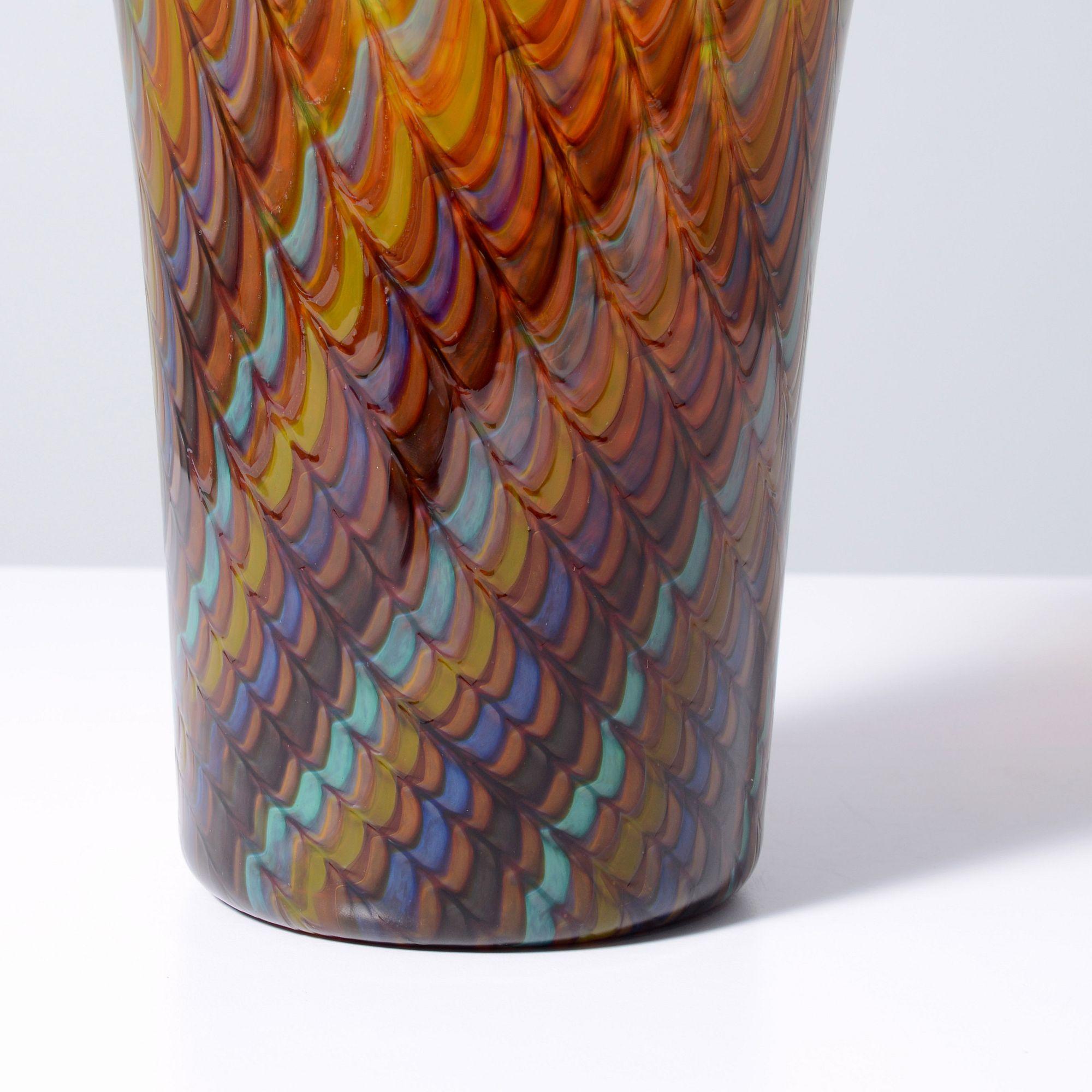 Artista/Designer; Produttore: Gino Cenedese (italiano, 1907-1973); Cenedese (Italia)
Marchio(i); note: firmato, etichetta; circa 1965
Materiali: vetro
Dimensioni (H, L, P): 12,5 