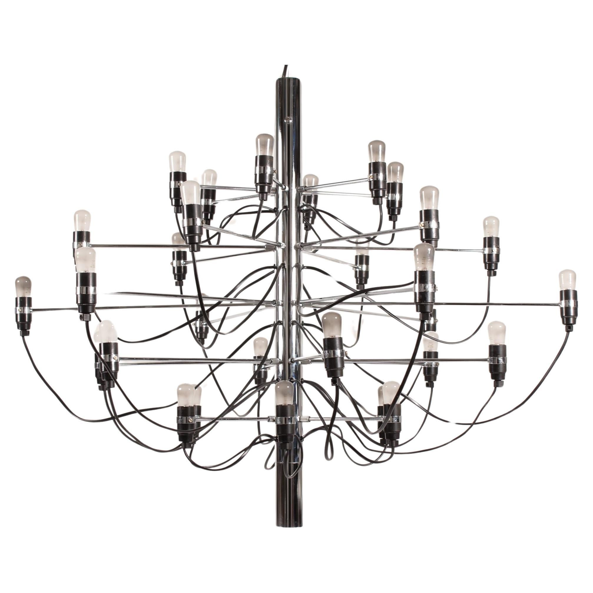 Large Gino Sarfatti 30 Armed Chrome Chandelier Model 2097 Made by Flos, 1980s For Sale