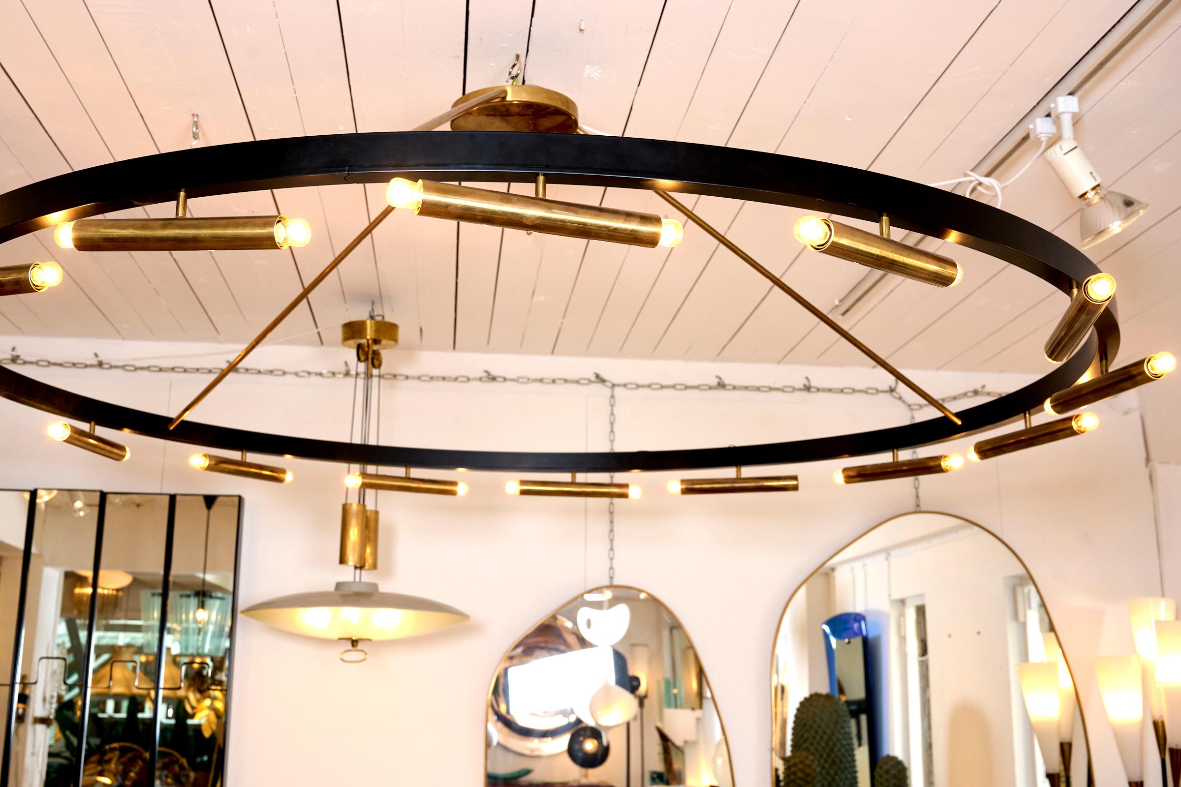 Mid-Century Modern Large Gino Sarfatti chandelier 169cm diameter  For Sale