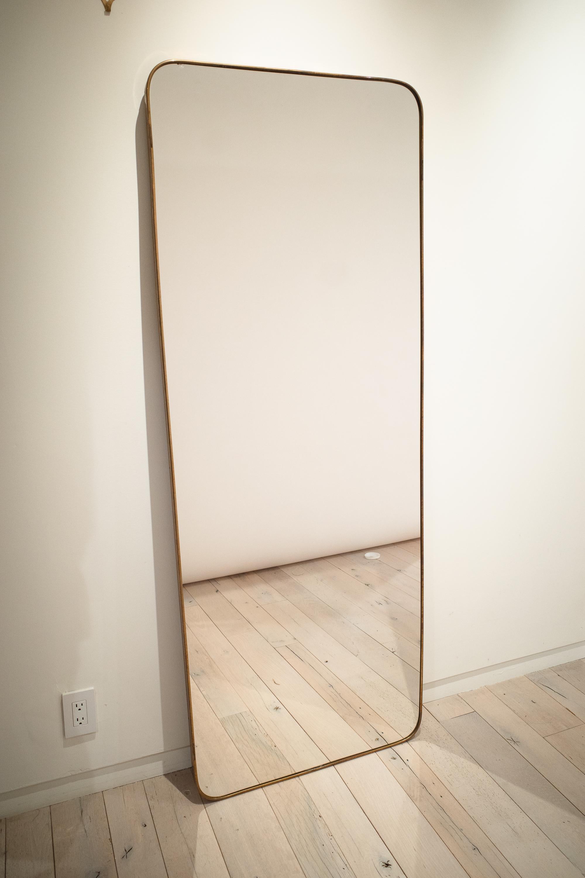 Großer Gio Ponti Wandspiegel von Fontana Arte im Angebot 1