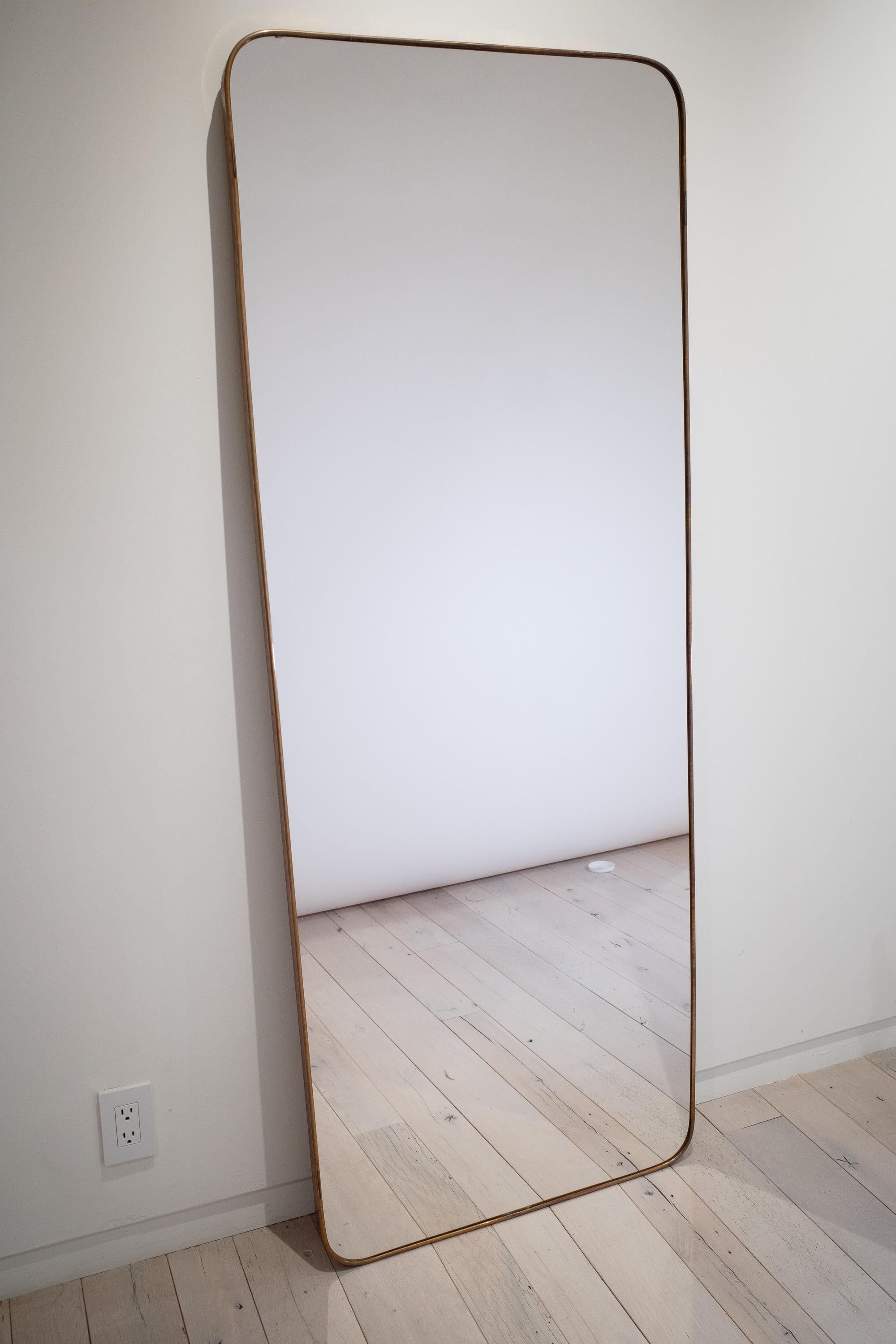 Großer Gio Ponti Wandspiegel von Fontana Arte im Angebot 2