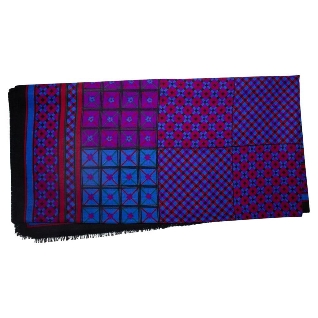 Large Givenchy Wool Shawl im Angebot