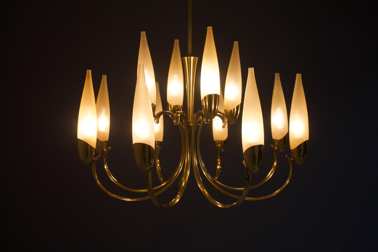 Mid-Century Modern Large Glass and Brass Chandelier, 1950s For Sale