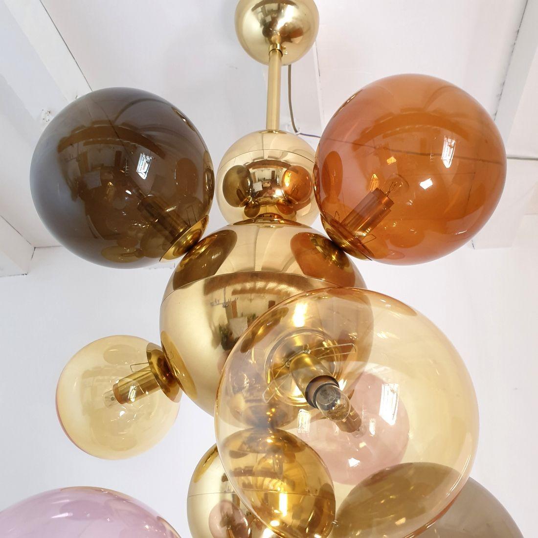 Large glass & brass chandelier, Italy 3
