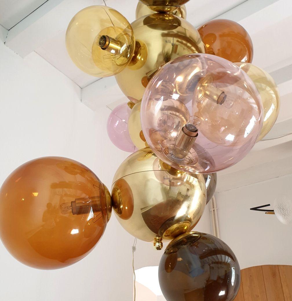 Large glass & brass chandelier, Italy 2