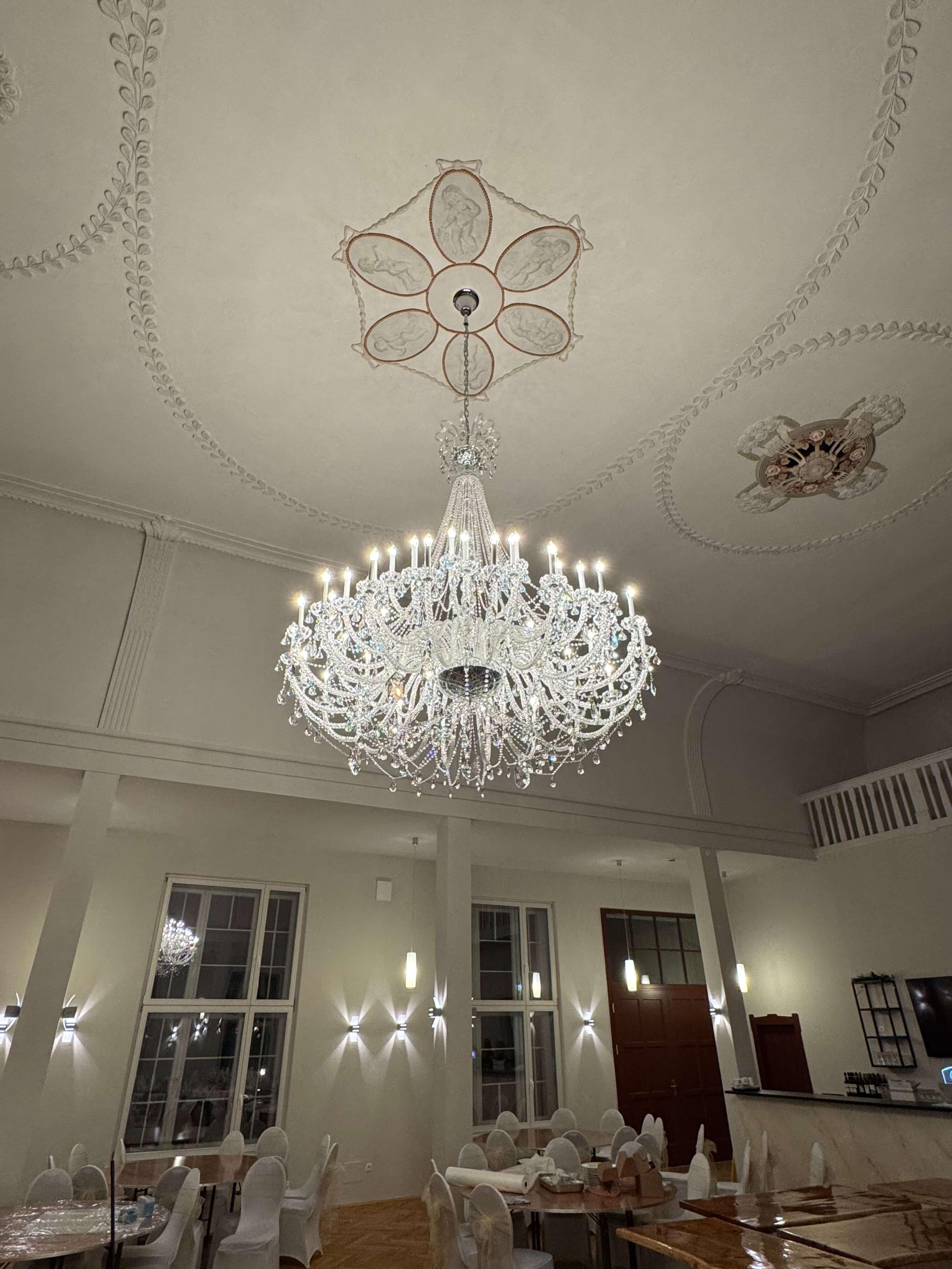 Grande lampadario in vetro con cristalli scintillanti &New in vendita 1