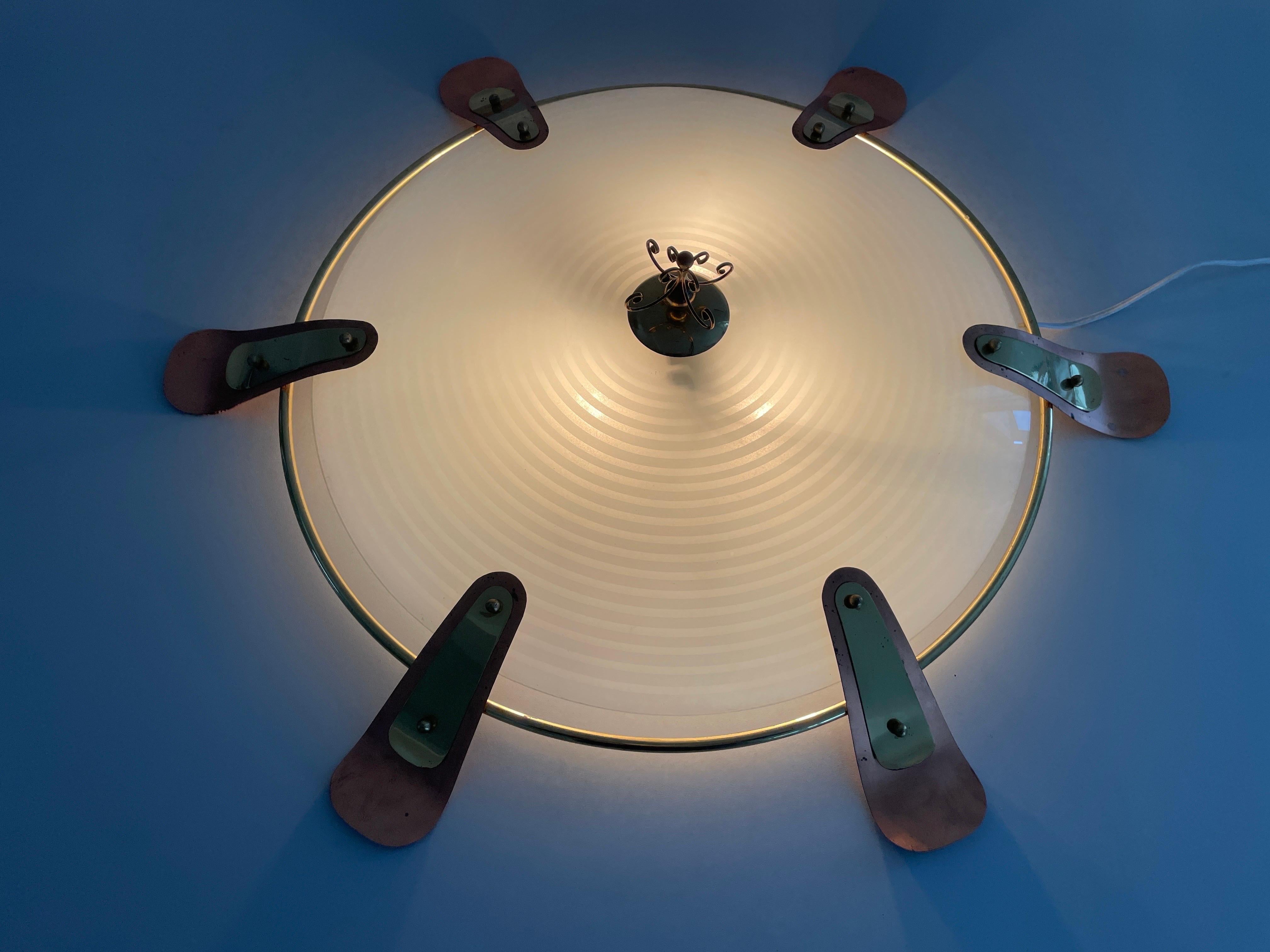 Grande lampada da soffitto a incasso in vetro con struttura in metallo dorato, anni '50, Germania in vendita 4