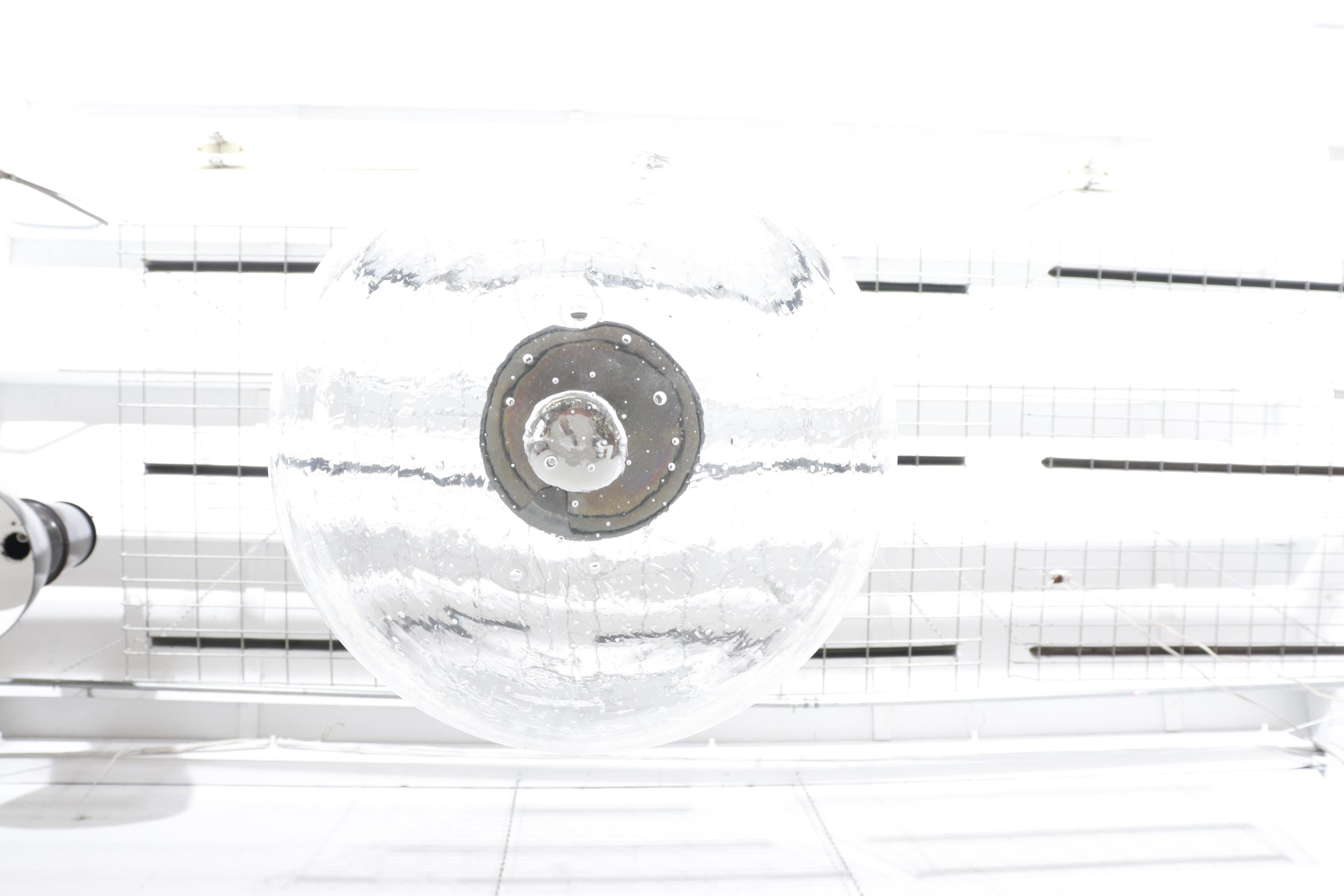 Grande lampe globe en verre avec base cubique en marbre, modèle 3480, années 1970 en vente 4
