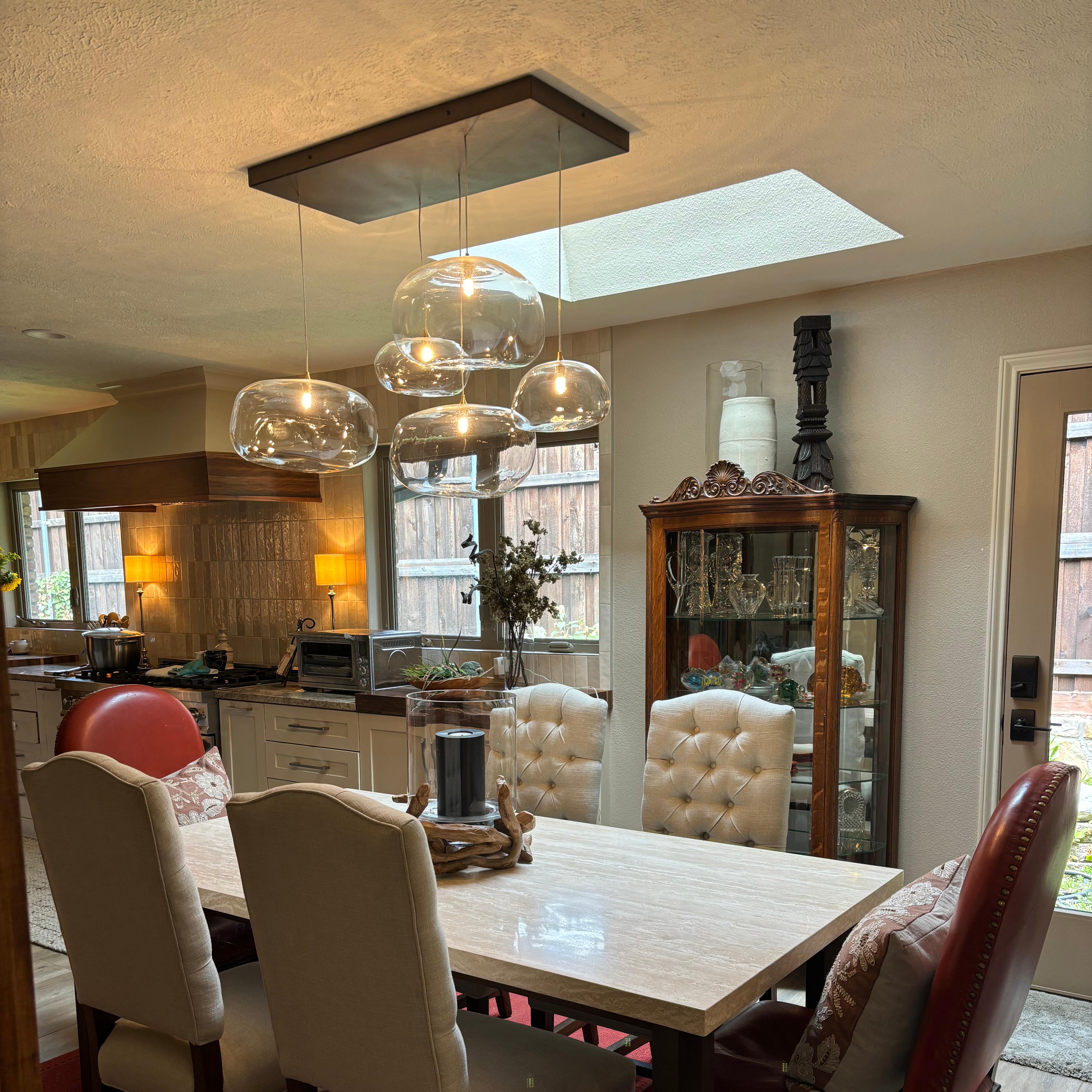 Large Glass Globes Chandelier. Dining Room, Kitchen Island, Foyer, Living Room. In New Condition For Sale In Hollywood, FL