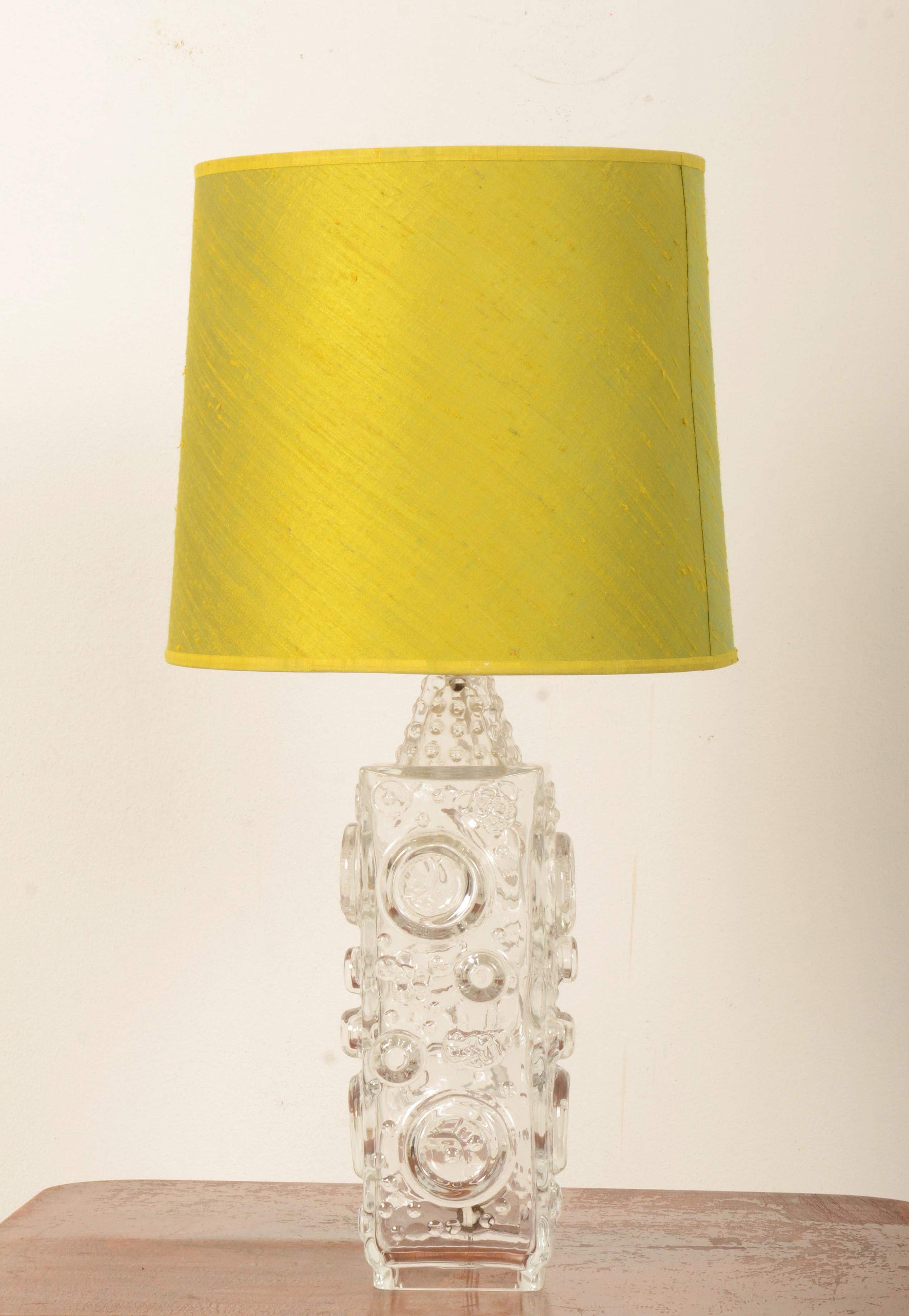 Milieu du XXe siècle Grande lampe en verre de Josef Schott pour Smalandshyttan en vente