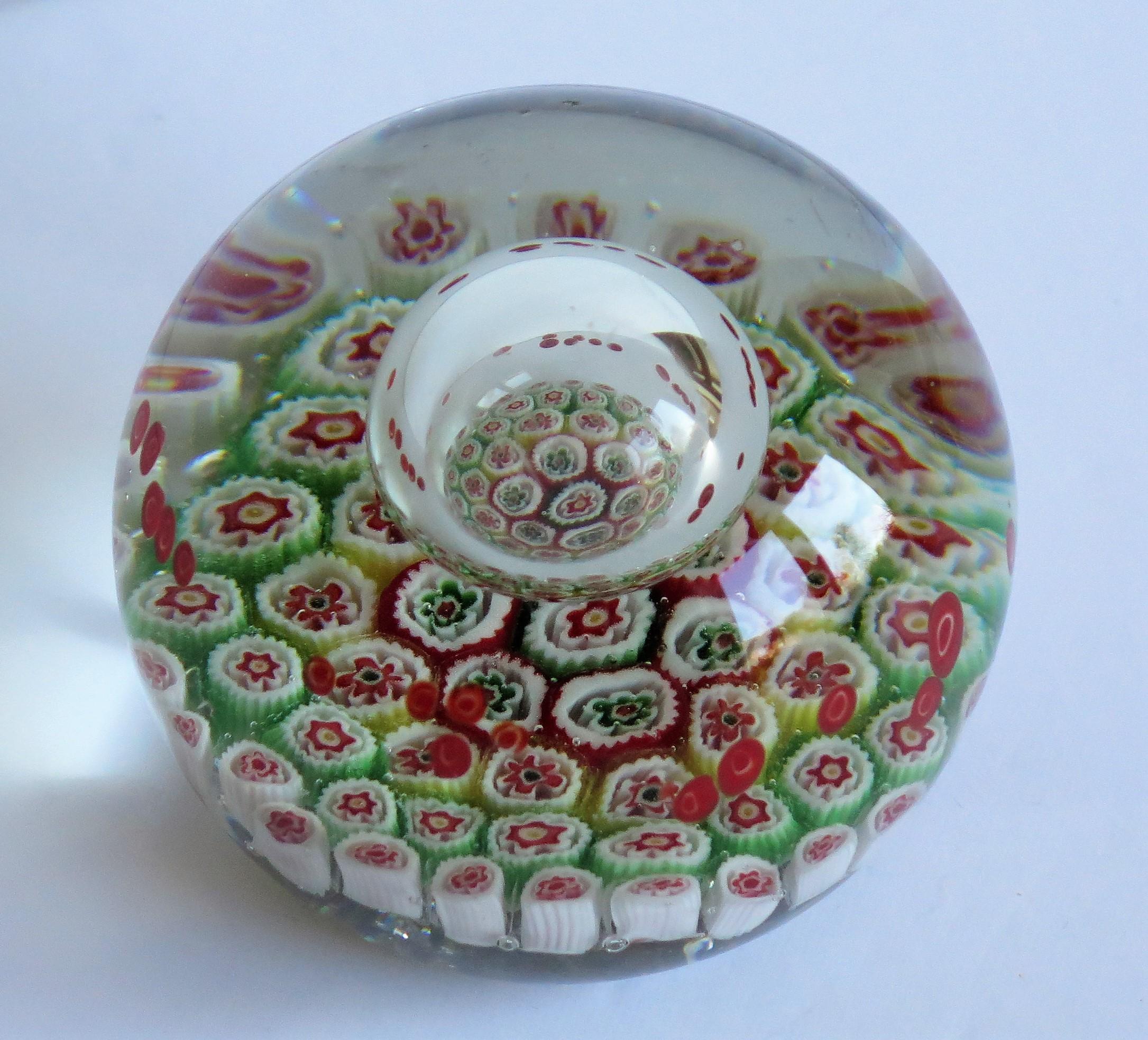 Large Glass Millefiori Paperweight with Suspended Domed Bubble, circa 1900      2