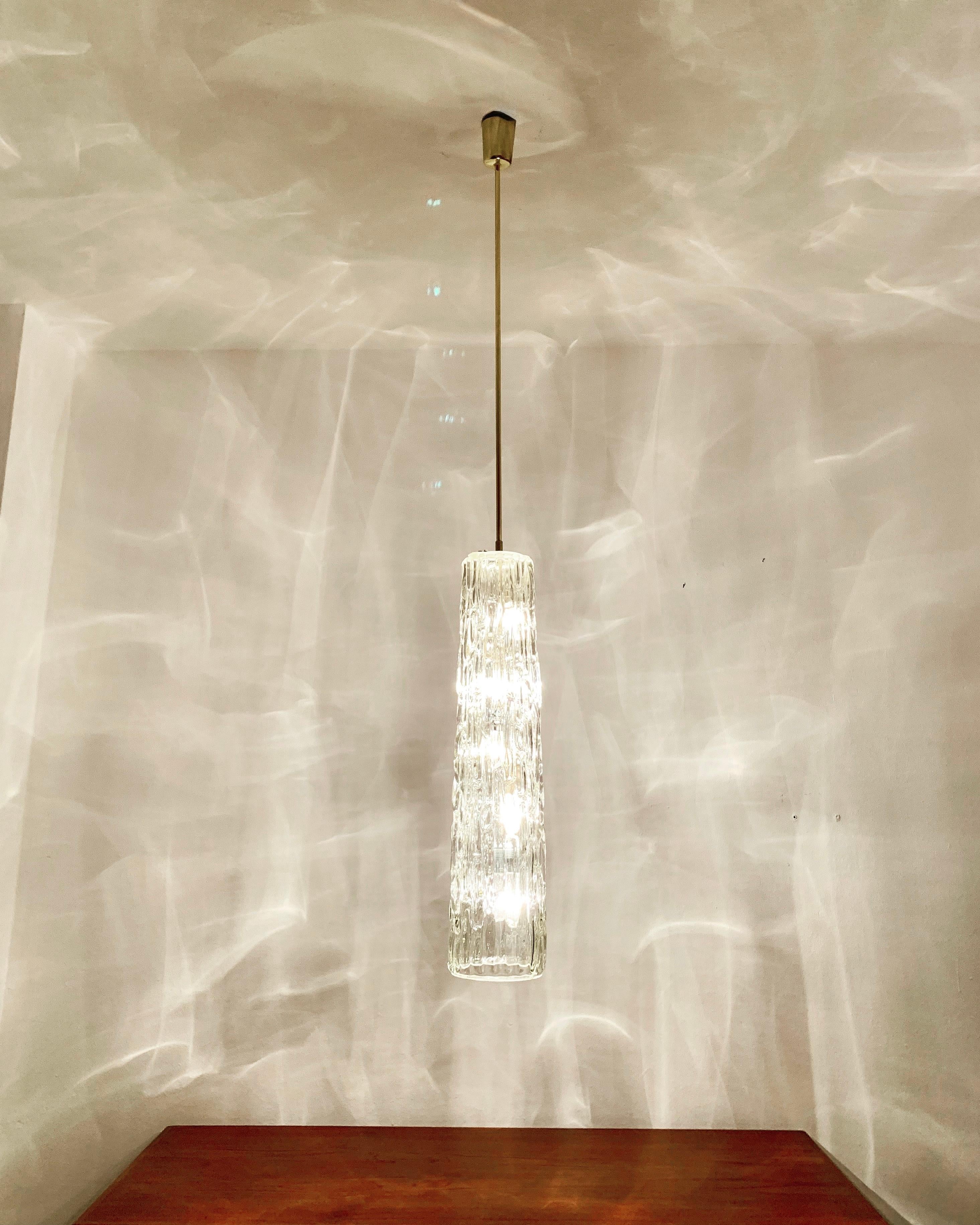 Lámpara colgante grande de cristal de J.T. Kalmar en venta 1