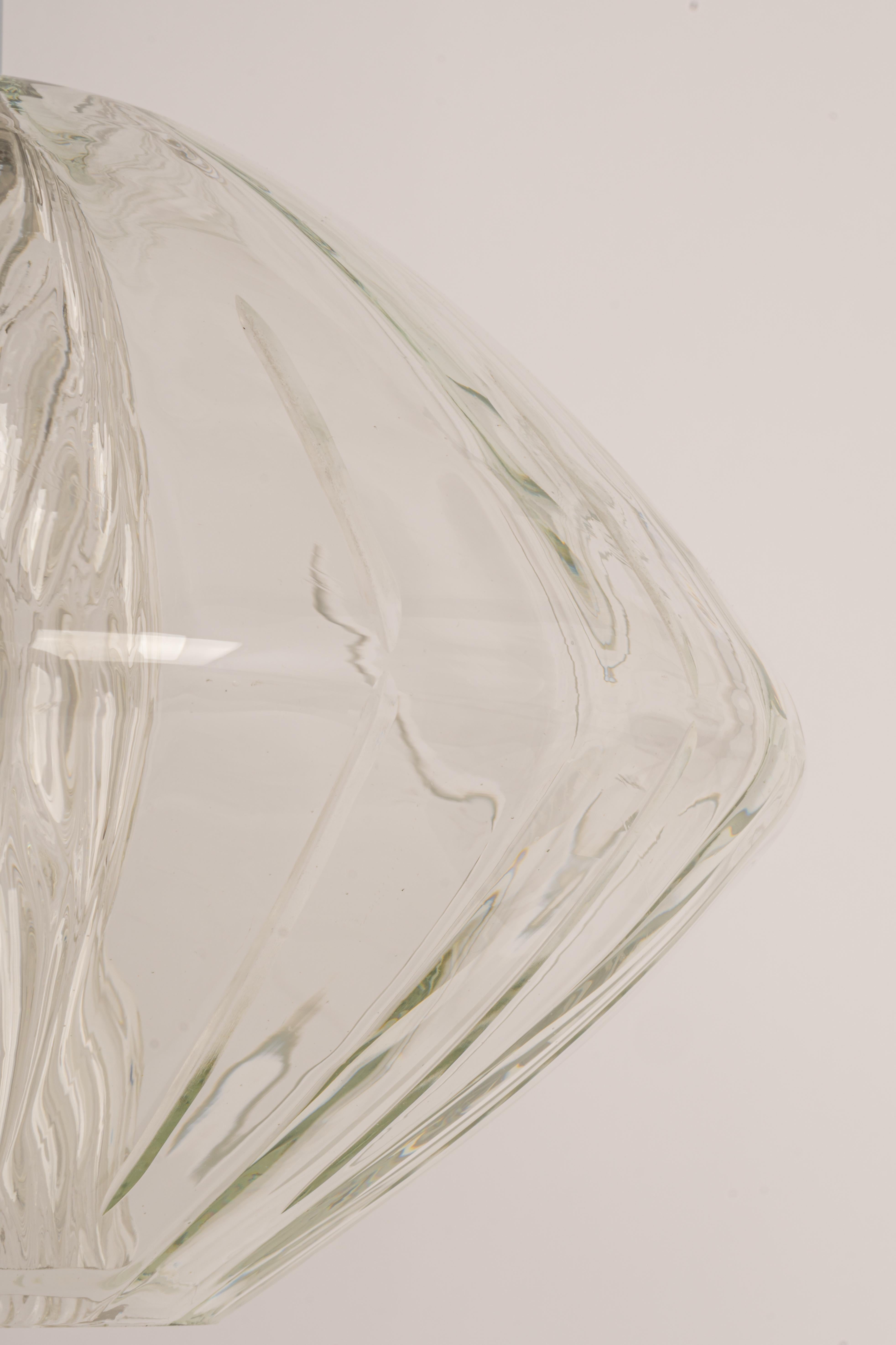 Fine XX secolo Grande lampada a sospensione in vetro a forma di tulipano di Cosack, Germania, anni '70 in vendita