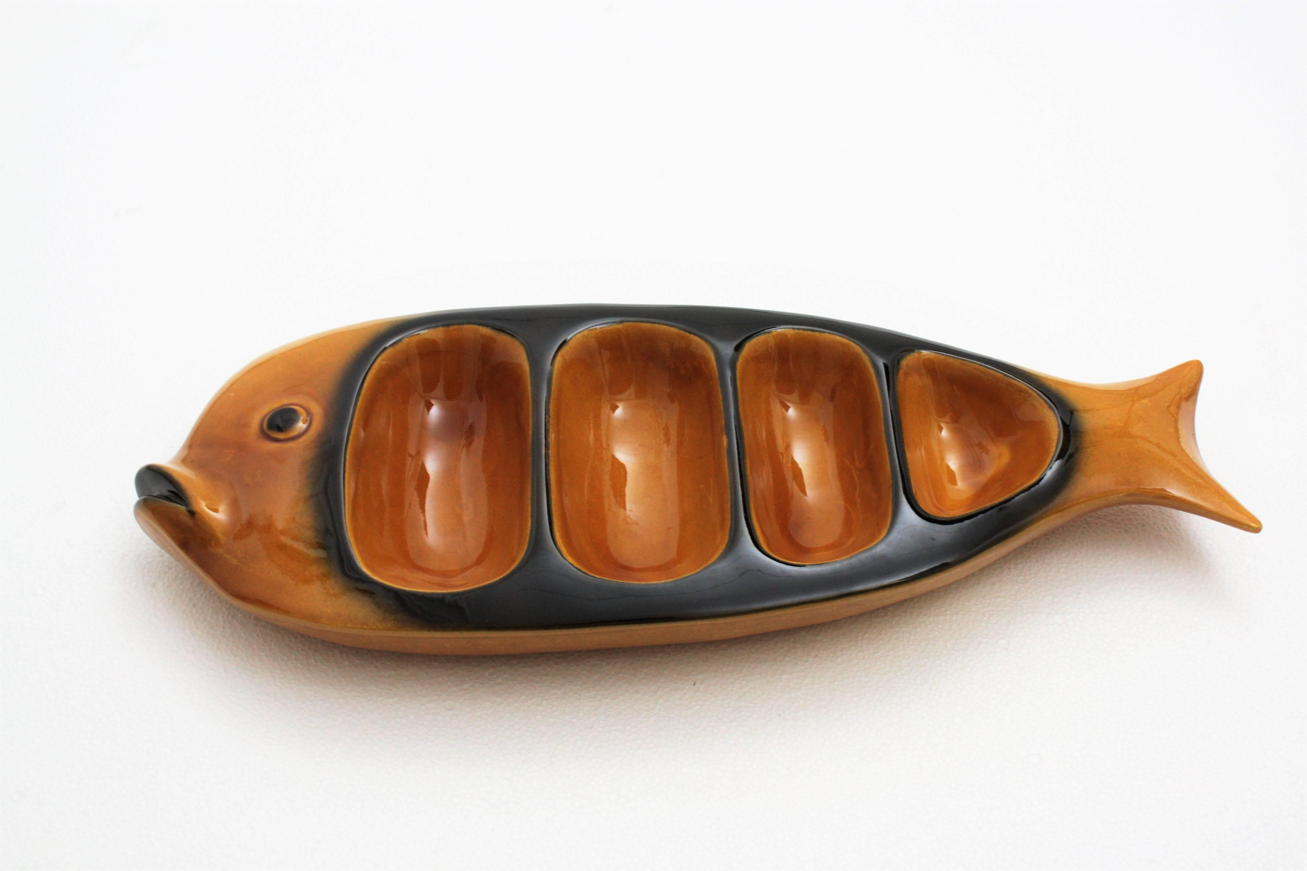 Mid-Century Modern Fish Shaped Snack Cocktail Serving Tray / Wall Decoration in Glazed Ceramic 