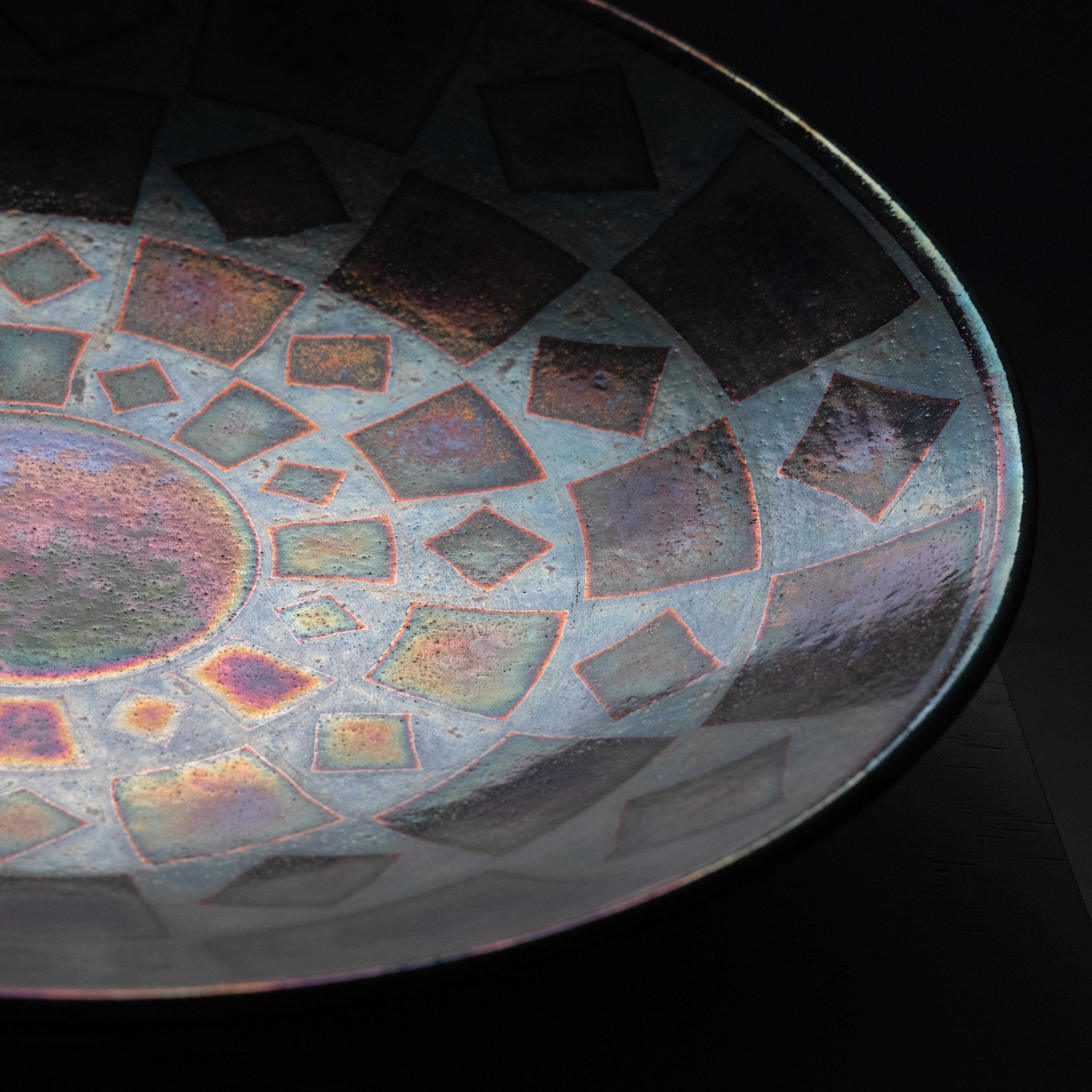 Large glazed ceramic plate centerpiece green and blue For Sale 8