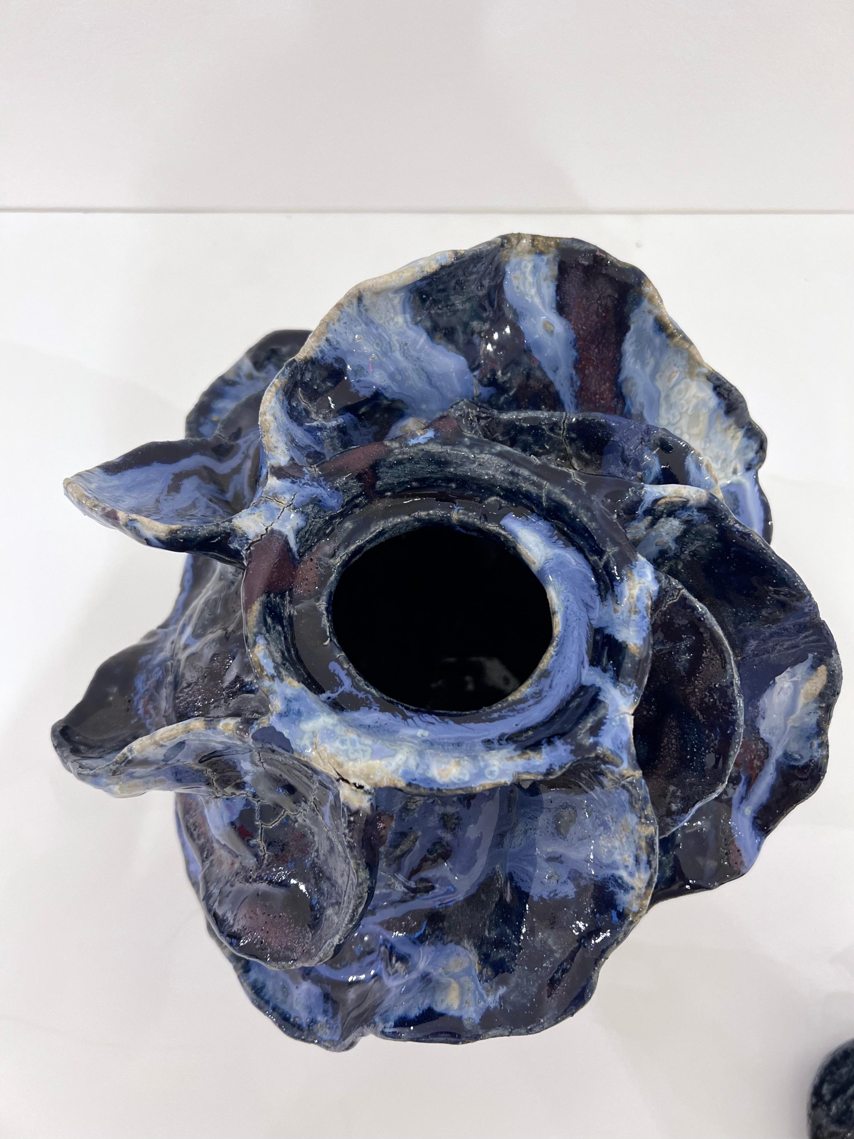 Grande vaso scultoreo in ceramica smaltata di Henrik Folsgaard in vendita 8