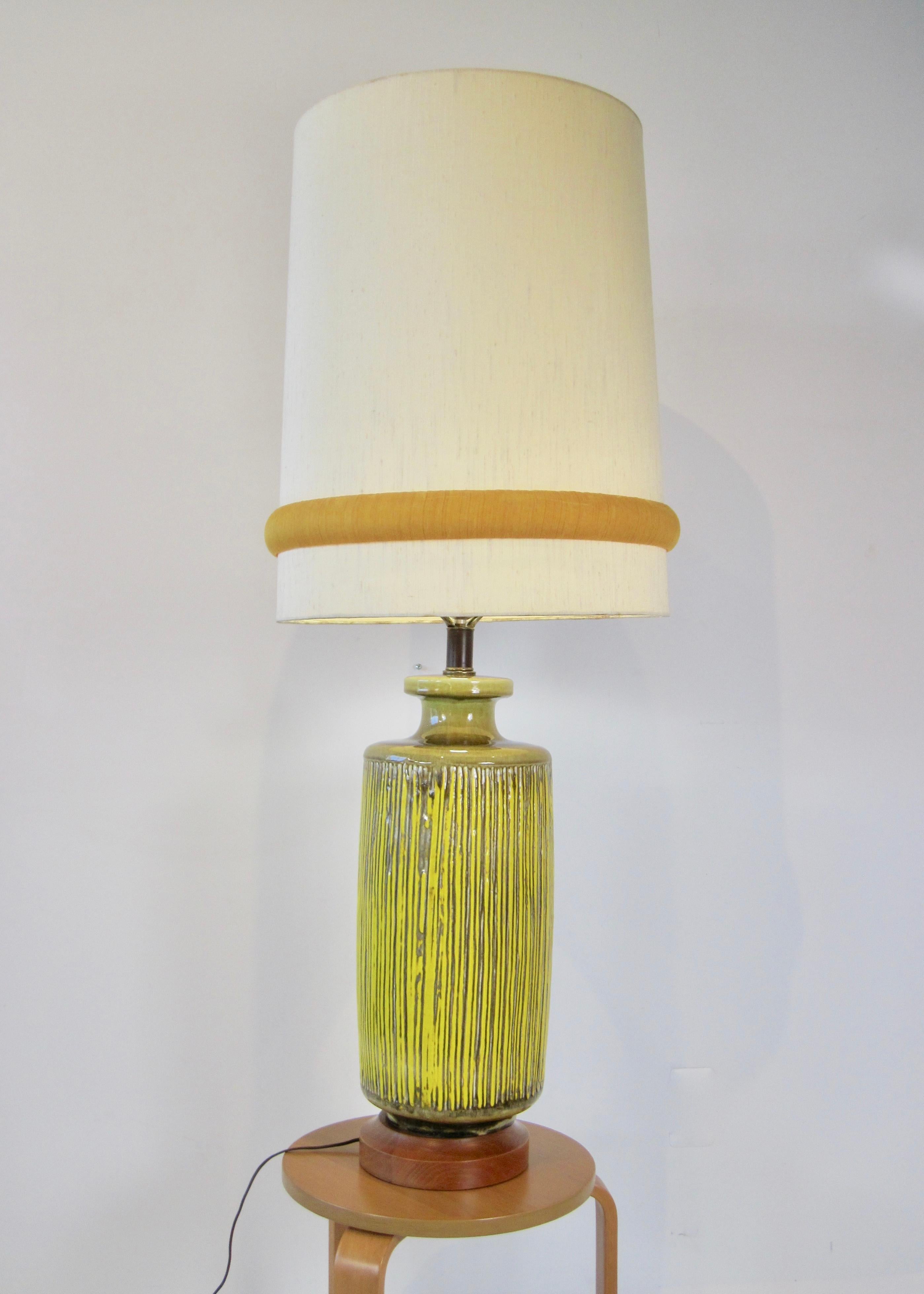 Mid-Century Modern Large Glazed Ceramic Table Lamp with Monumental Shade For Sale