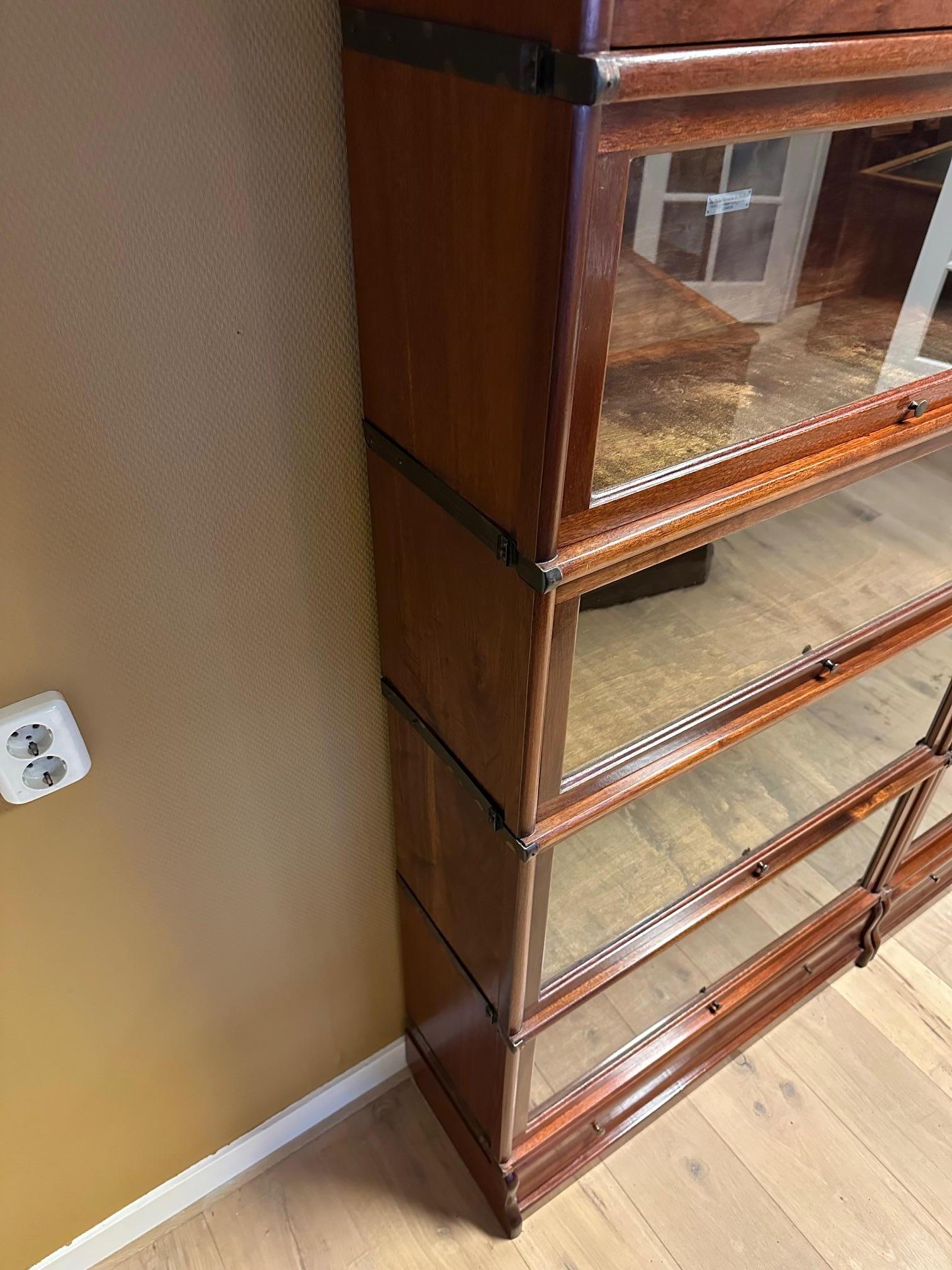 Large Globe Wernicke bookcase in vendita 6