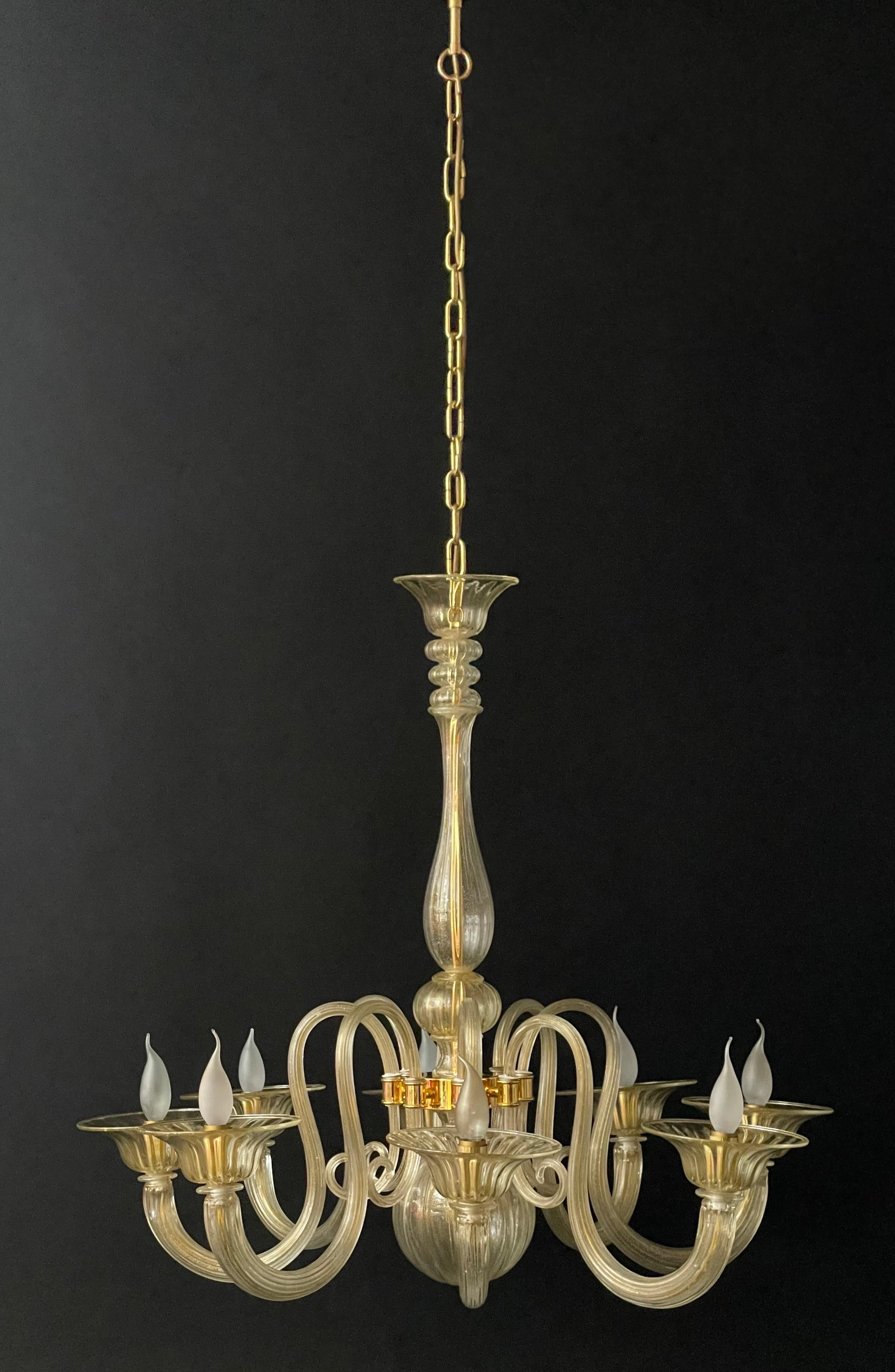 Mid-Century Modern Large Barovier Toso Gold Dusted Murano Glass Chandelier, circa 1960s For Sale