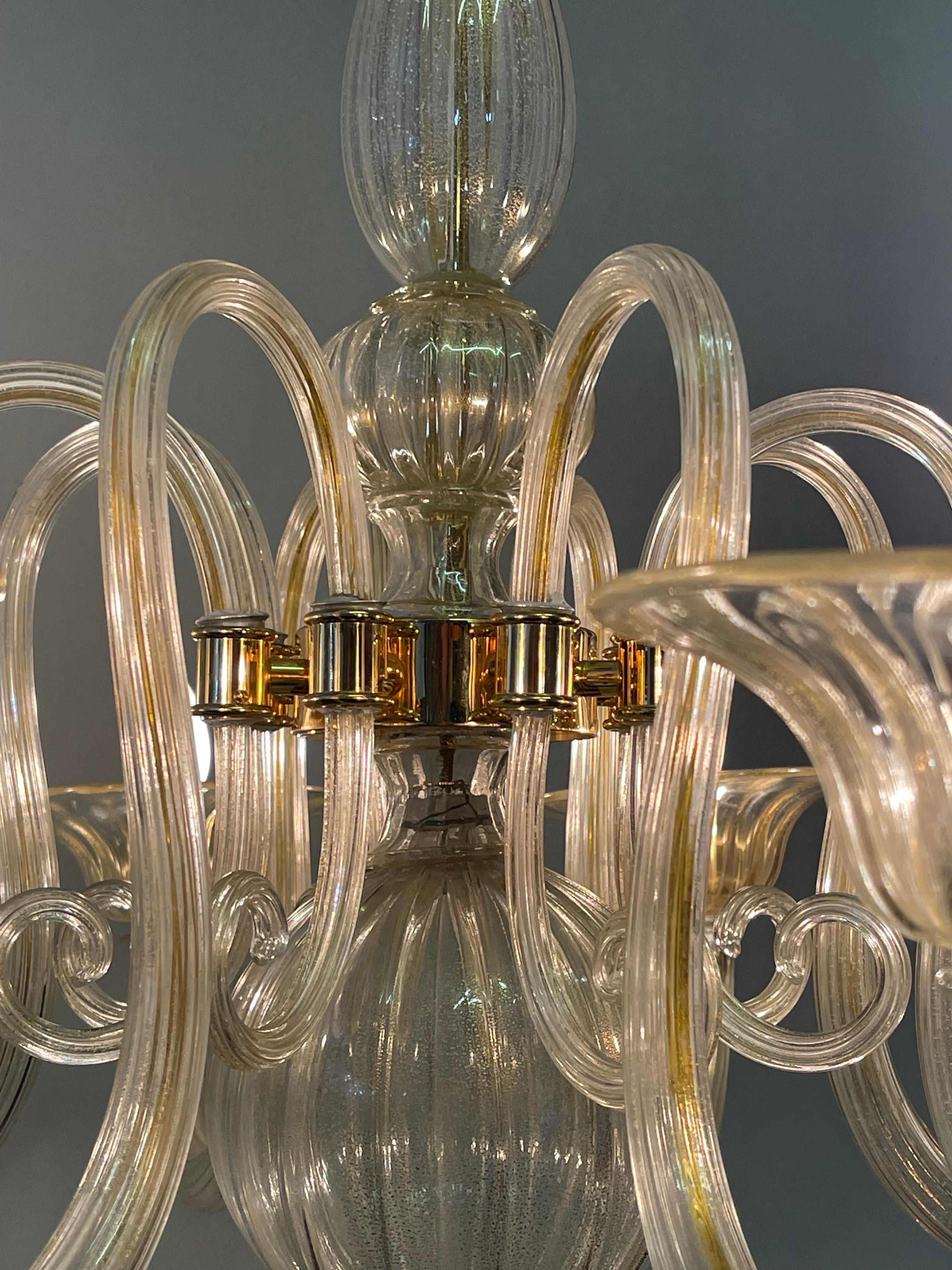 Großer Barovier Toso-Kronleuchter aus Muranoglas mit Goldstaub, ca. 1960er Jahre (Metall) im Angebot