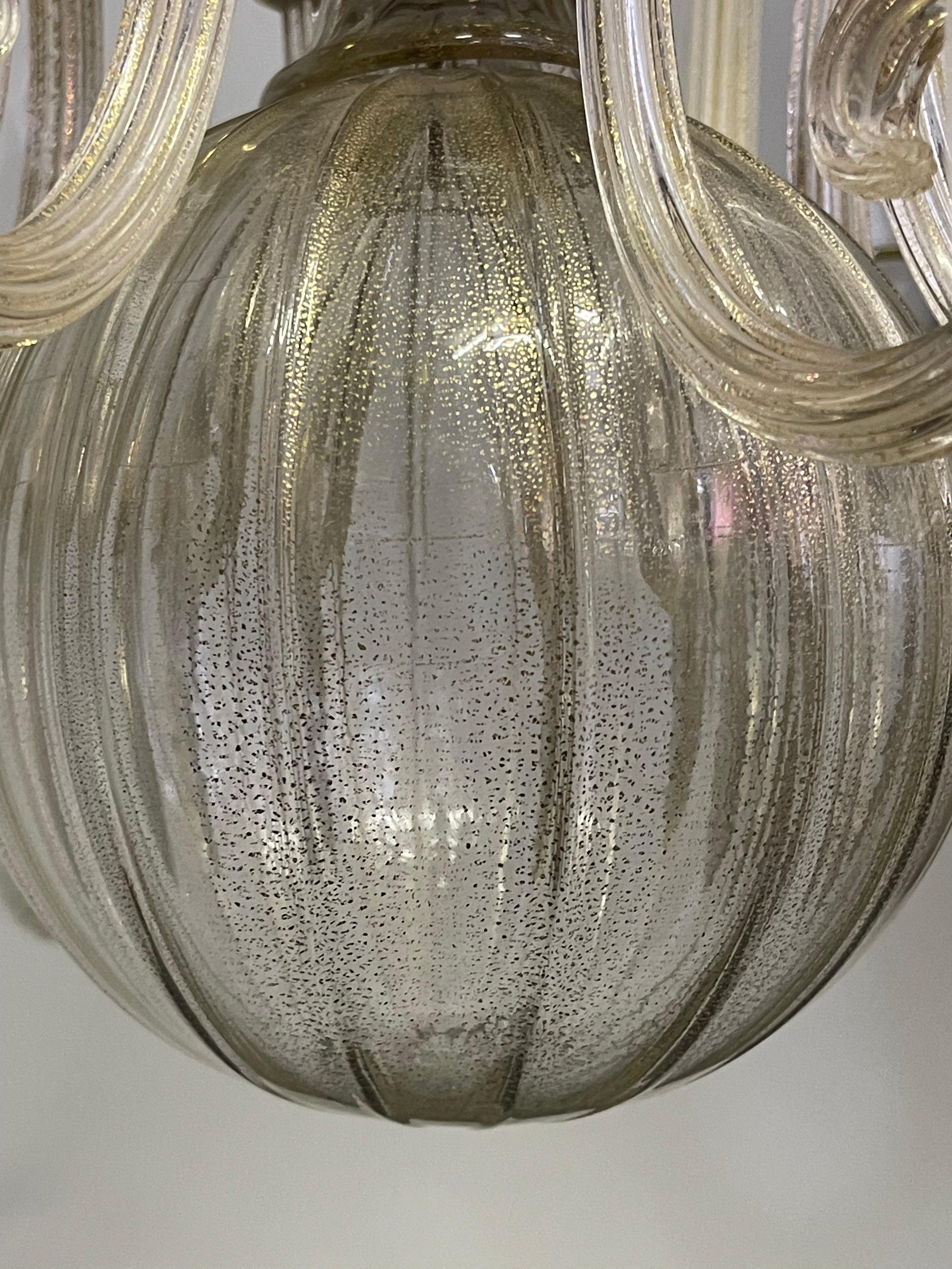 Large Barovier Toso Gold Dusted Murano Glass Chandelier, circa 1960s For Sale 1