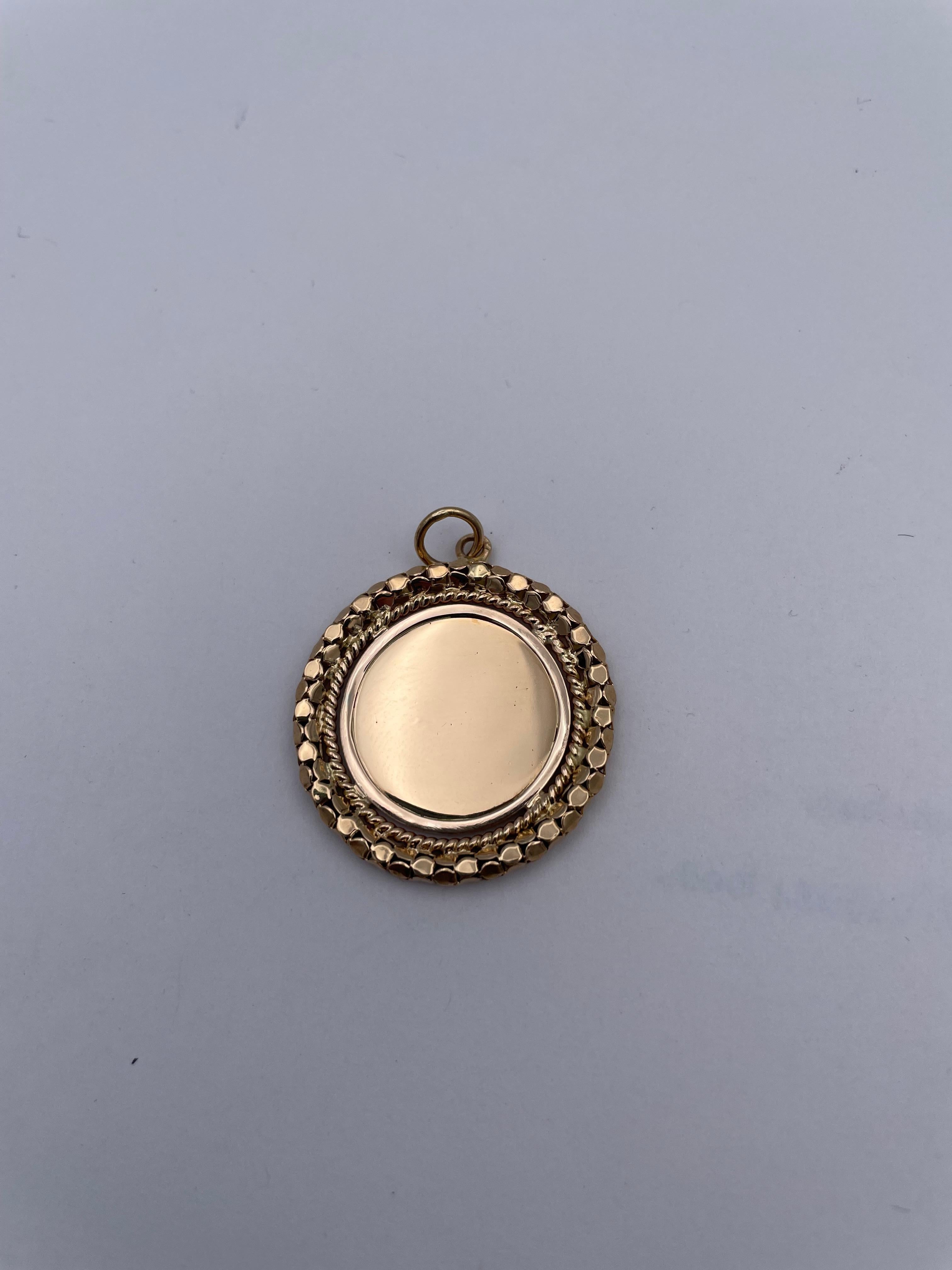 Large 18K yellow gold disc.  Shiny gold center, with a double embossed border, front and back.  Suitable for hand engraving a name or monogram and a personal message. Can be use as a pendant or a charm. 1 1/4