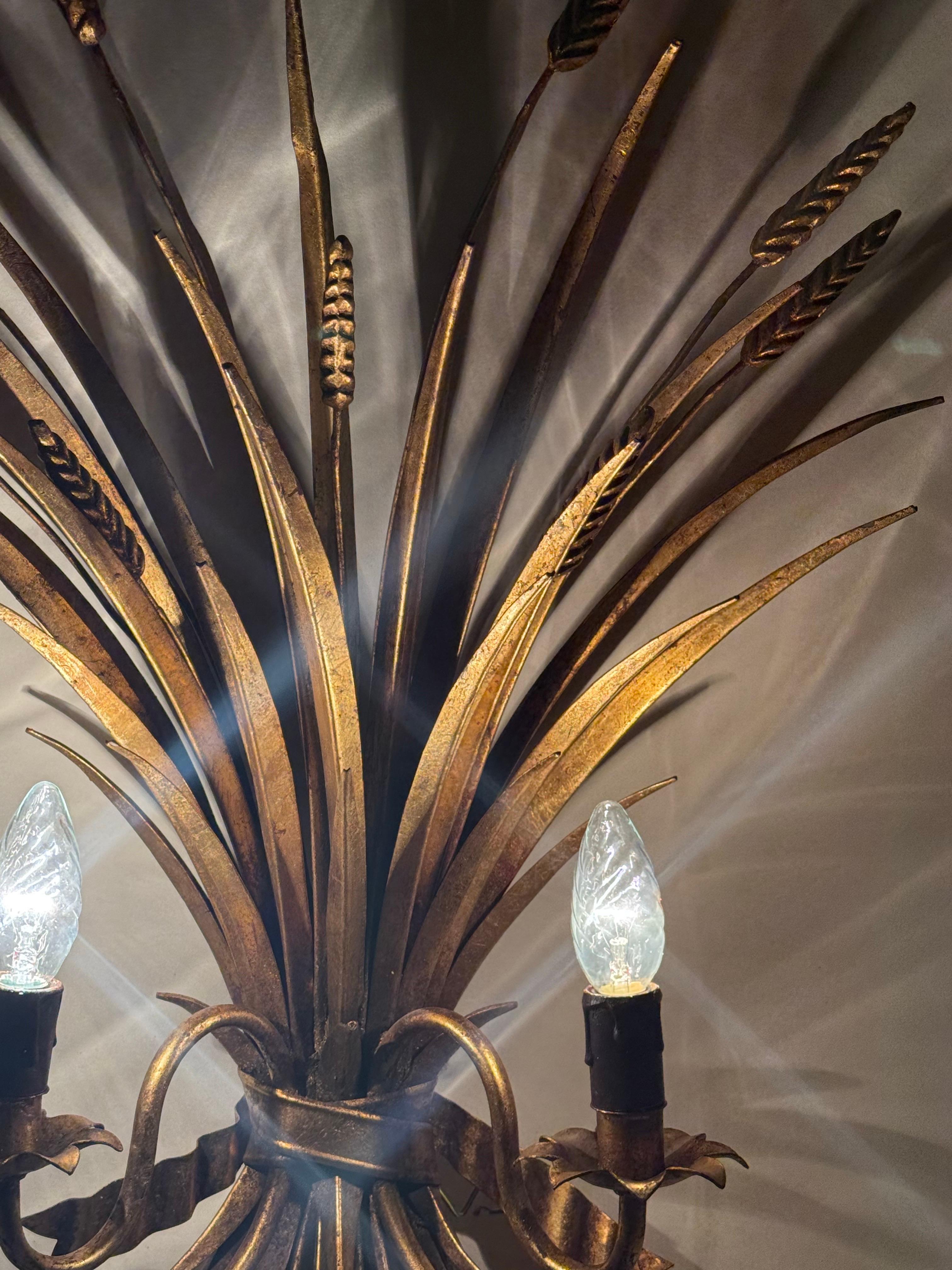 Grande applique Hollywood Regency Mal à feuilles d'or de Hans Kögl en vente 8