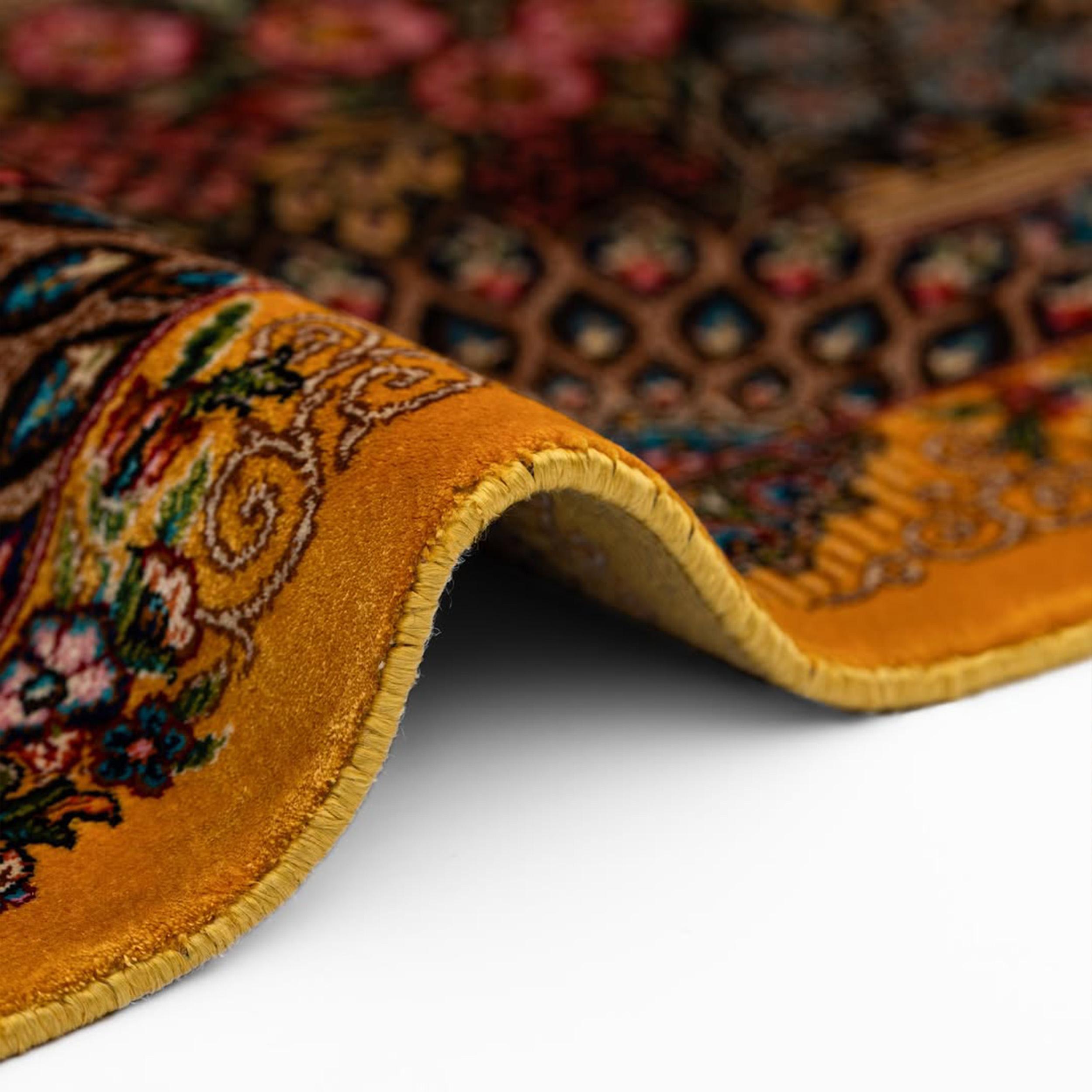 XXI secolo e contemporaneo Tappeto in seta stile Isfahan con medaglione d'oro grande, 2x3m per l'arredamento d'interni in vendita
