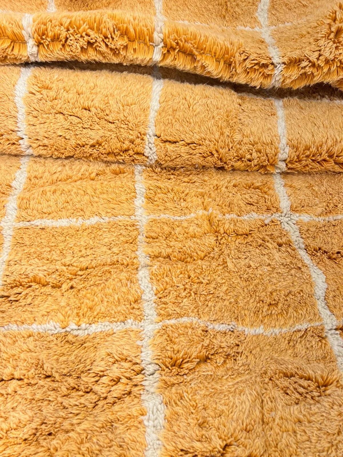 Large Gold Modern Moroccan Tattersall Grid Wool Beni M'Rirt Handwoven Rug For Sale 2
