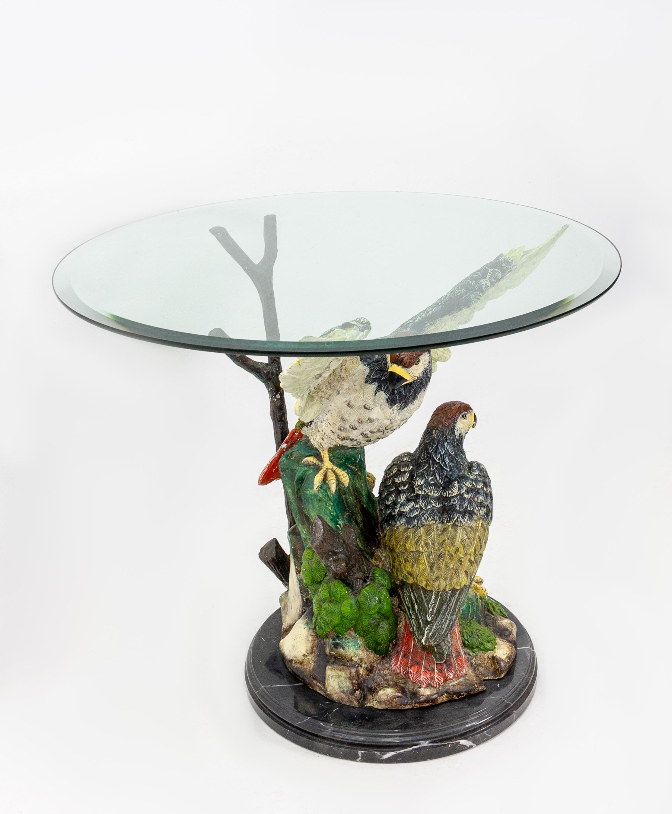 Bronze Grande table en forme d'aigle en bronze peint en or en vente