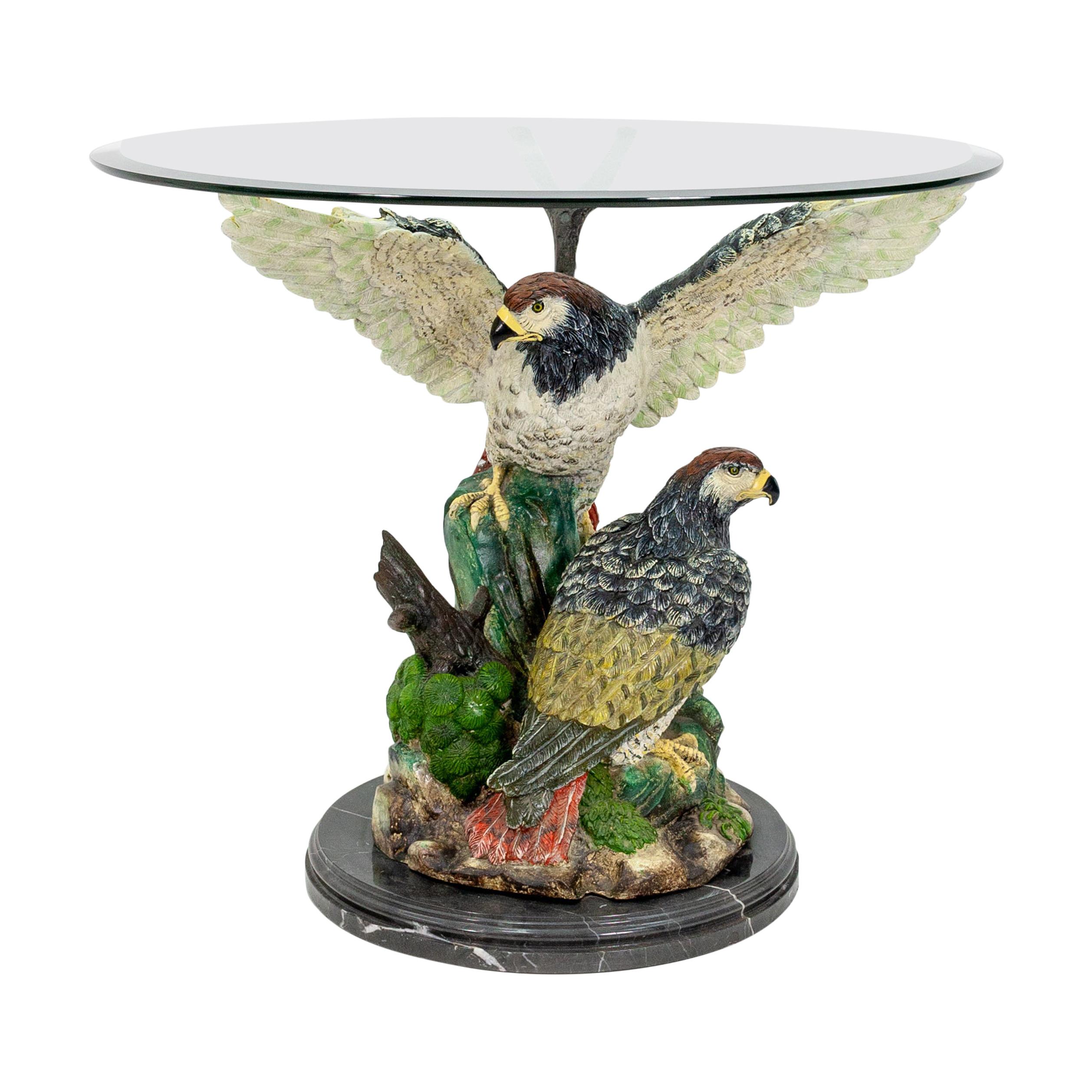 Grande table en forme d'aigle en bronze peint en or en vente